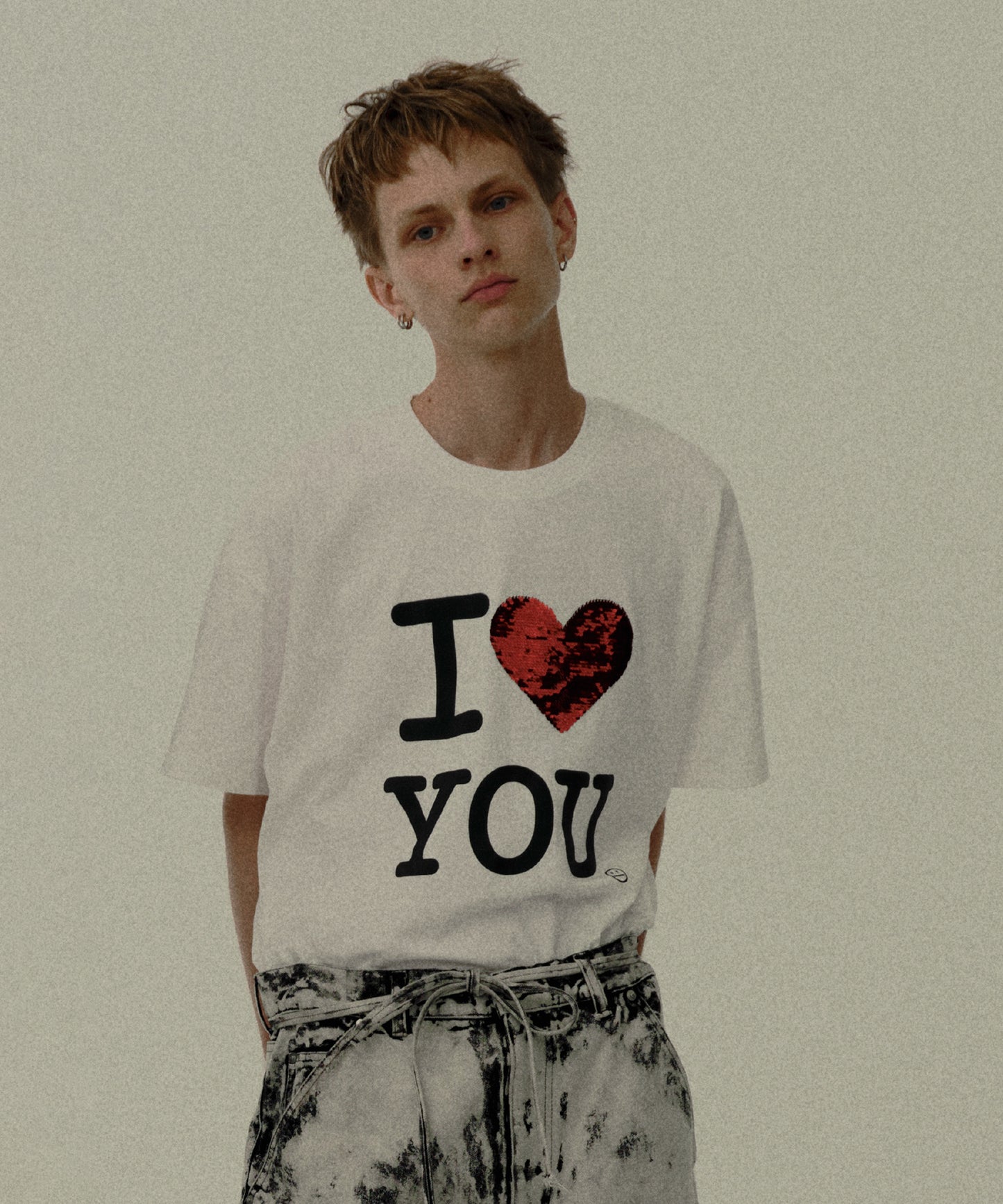 I LOVE&HATE SEQUINS DAMAGE TEE