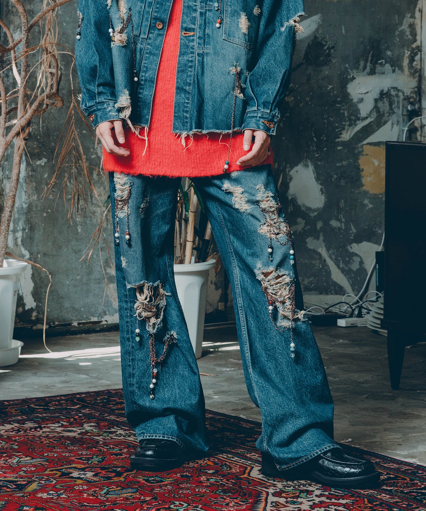 CHAIN DAMEGE DENIM PANTS