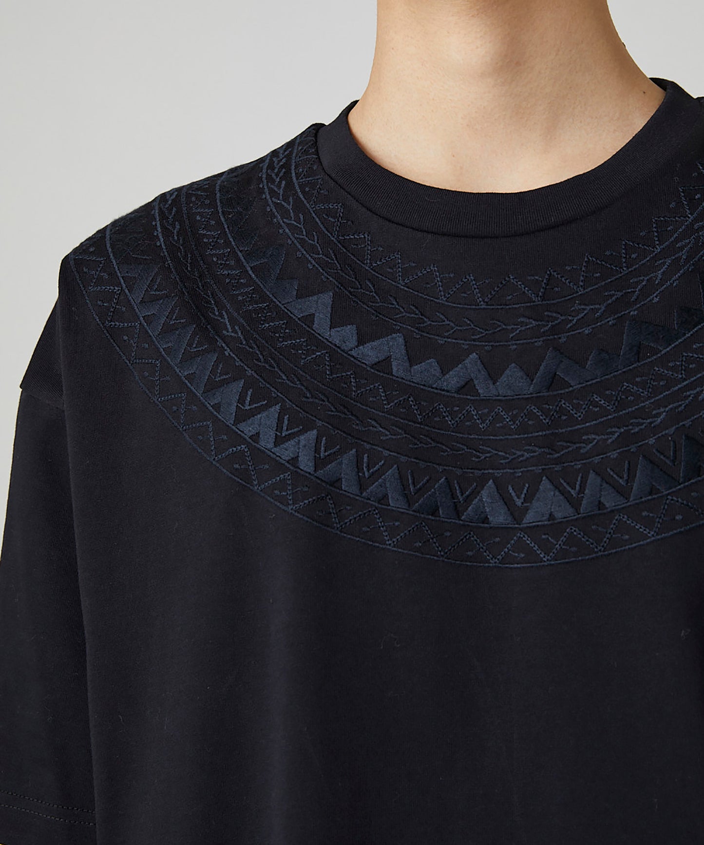 CIRCLE STITCH TEE 【納期8月中旬】