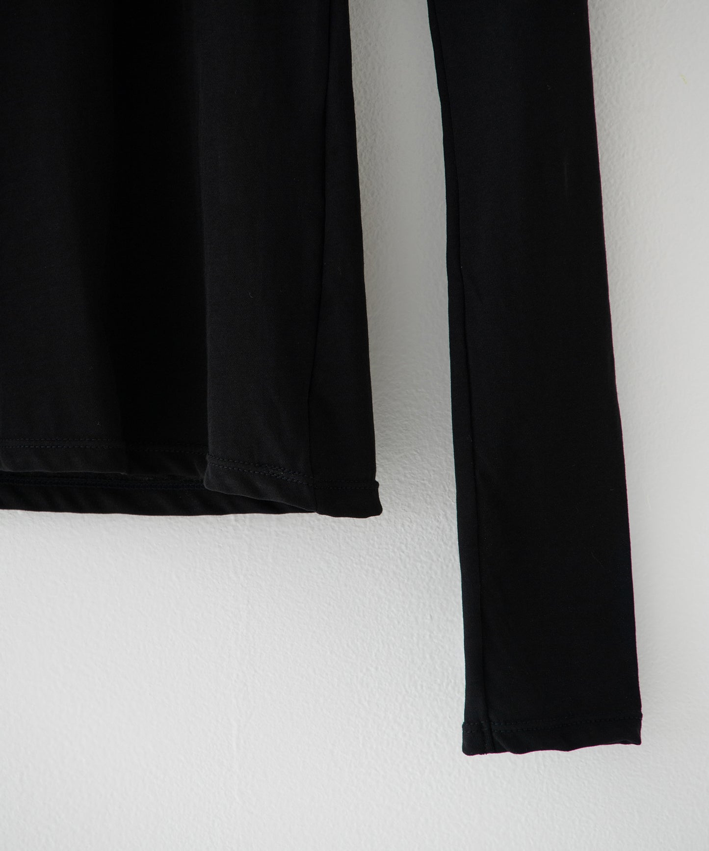 high twist jersey r-neck top