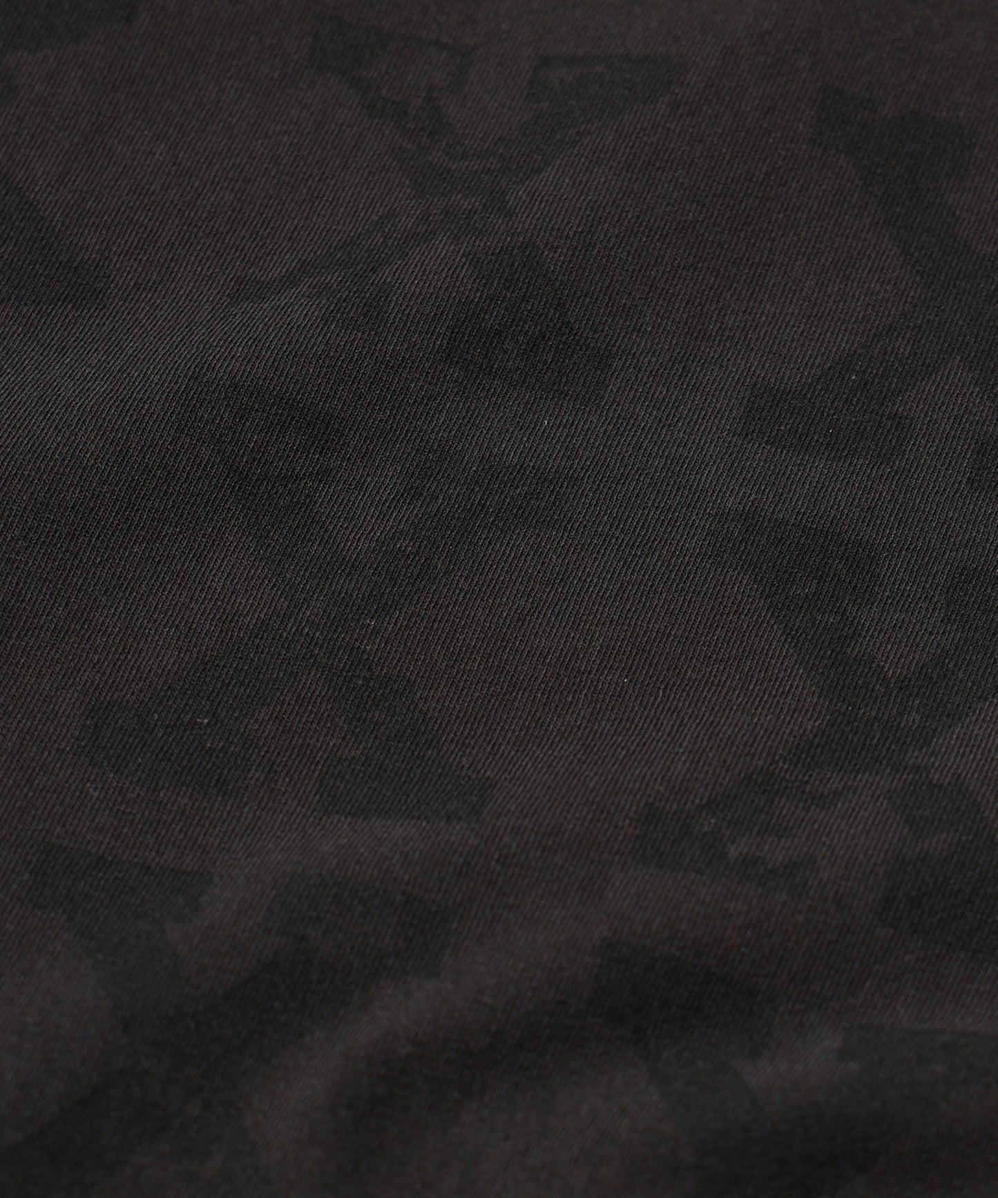 XXXXX DAMAGE PIGMENT TEE