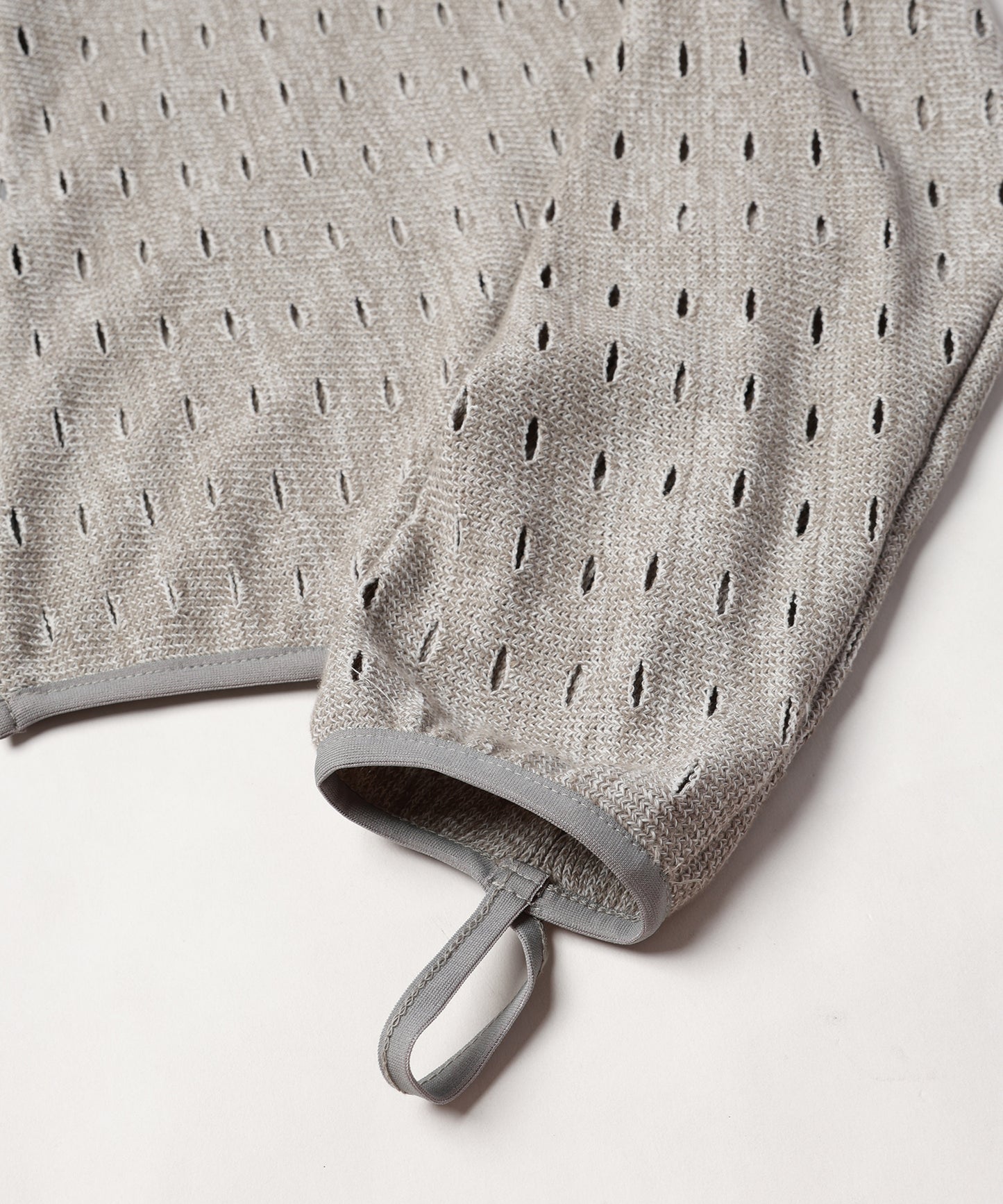 HOLE ZIP HOODIE