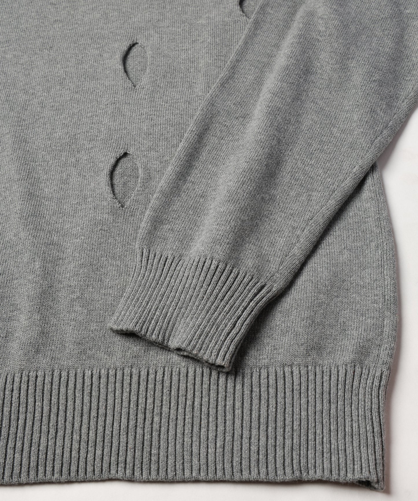 HOLE CREW KNIT