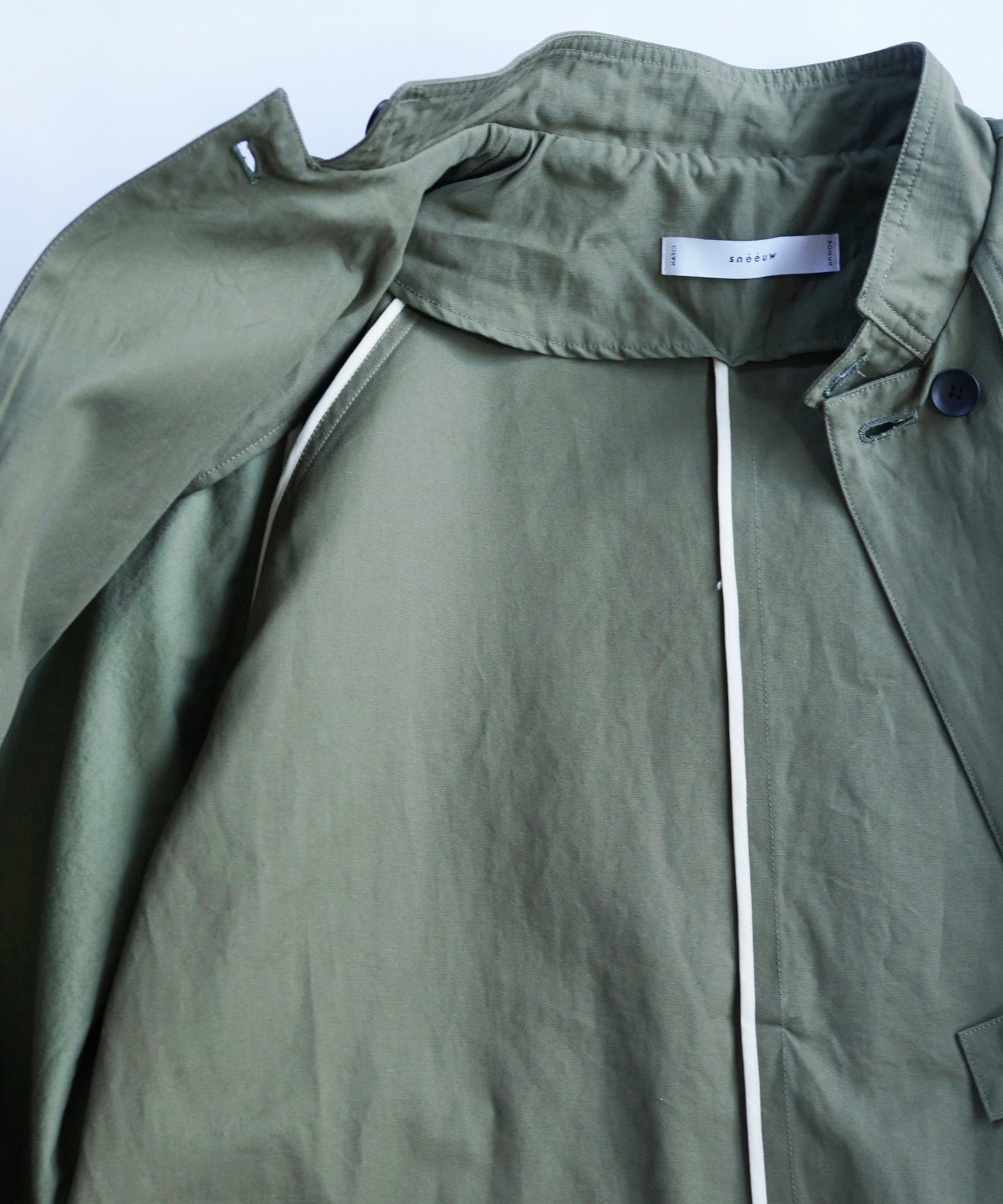 トレンチコート