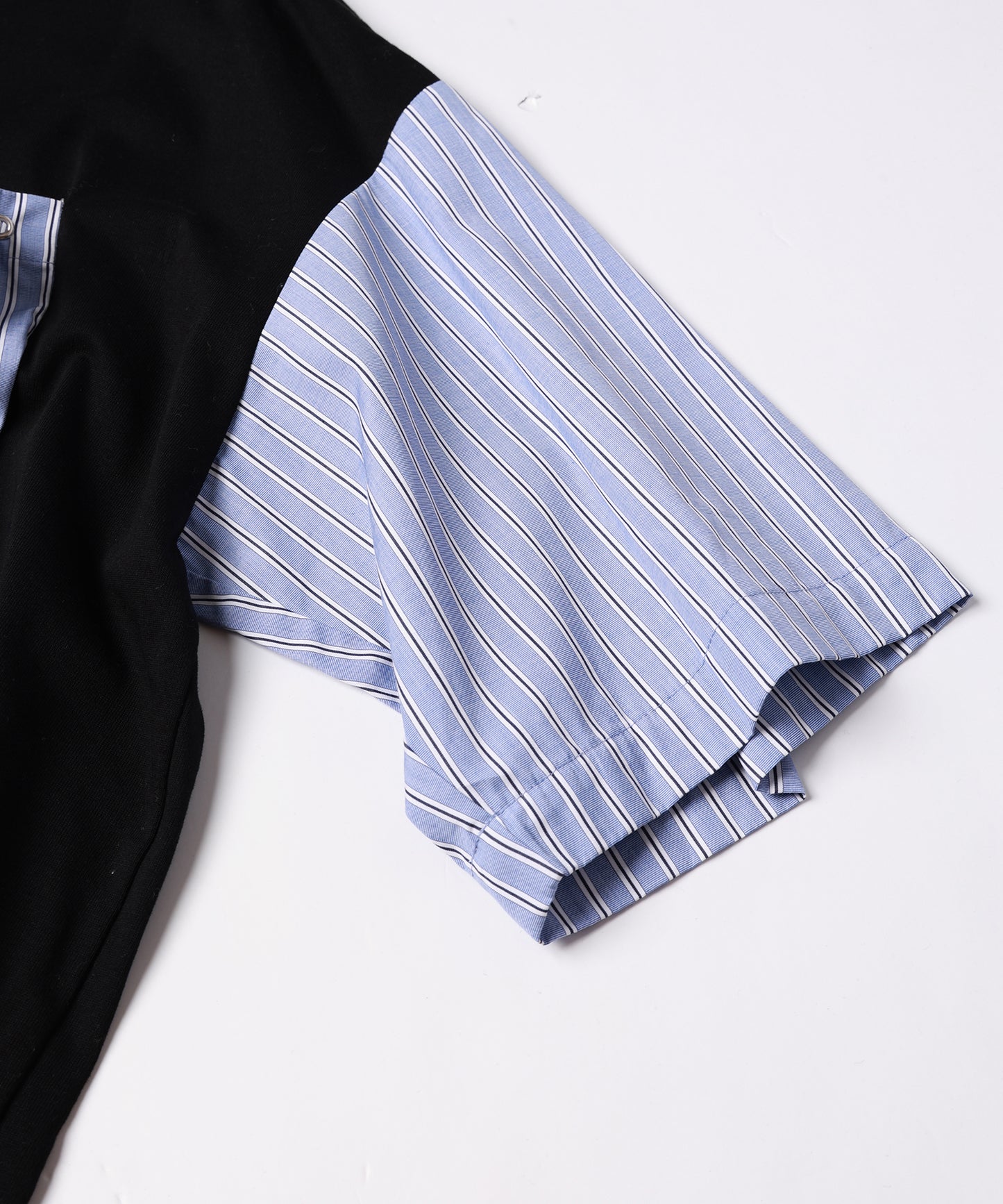 OUT POCKET TEE