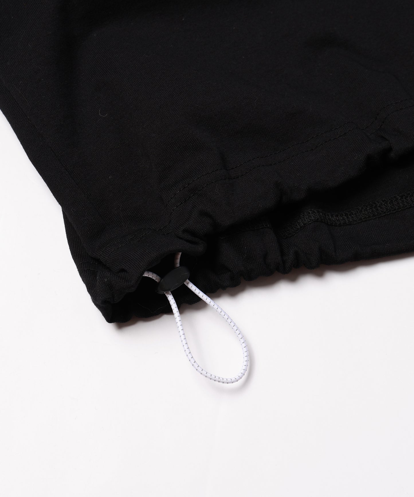 OUT POCKET TEE