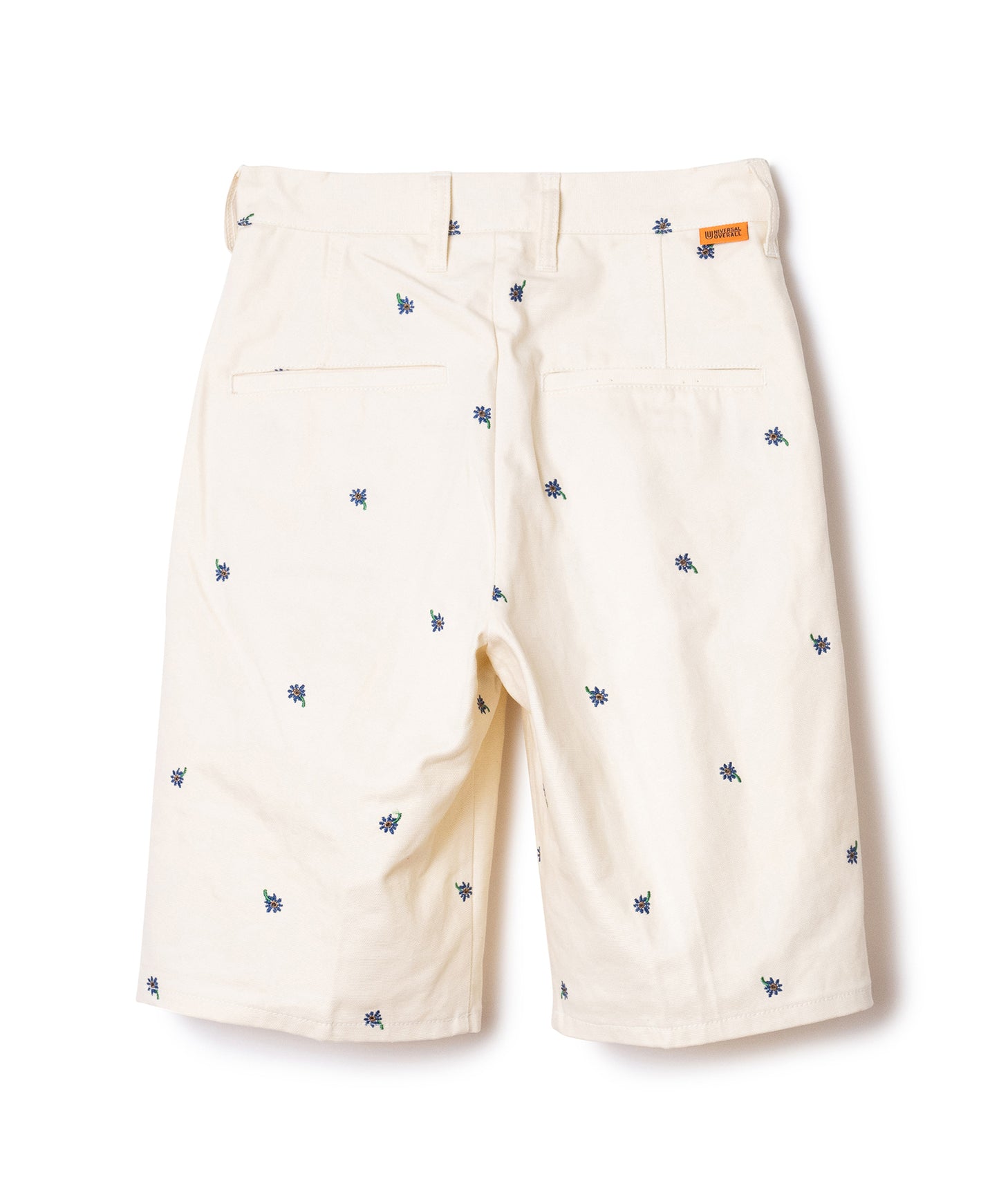 FLOWER EMBROIDERY TUCK SHORTS( feat.UNIVERSALOVERALL)