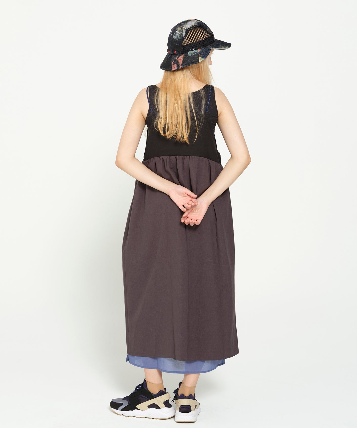 MELTING COLOR ONE-PIECE