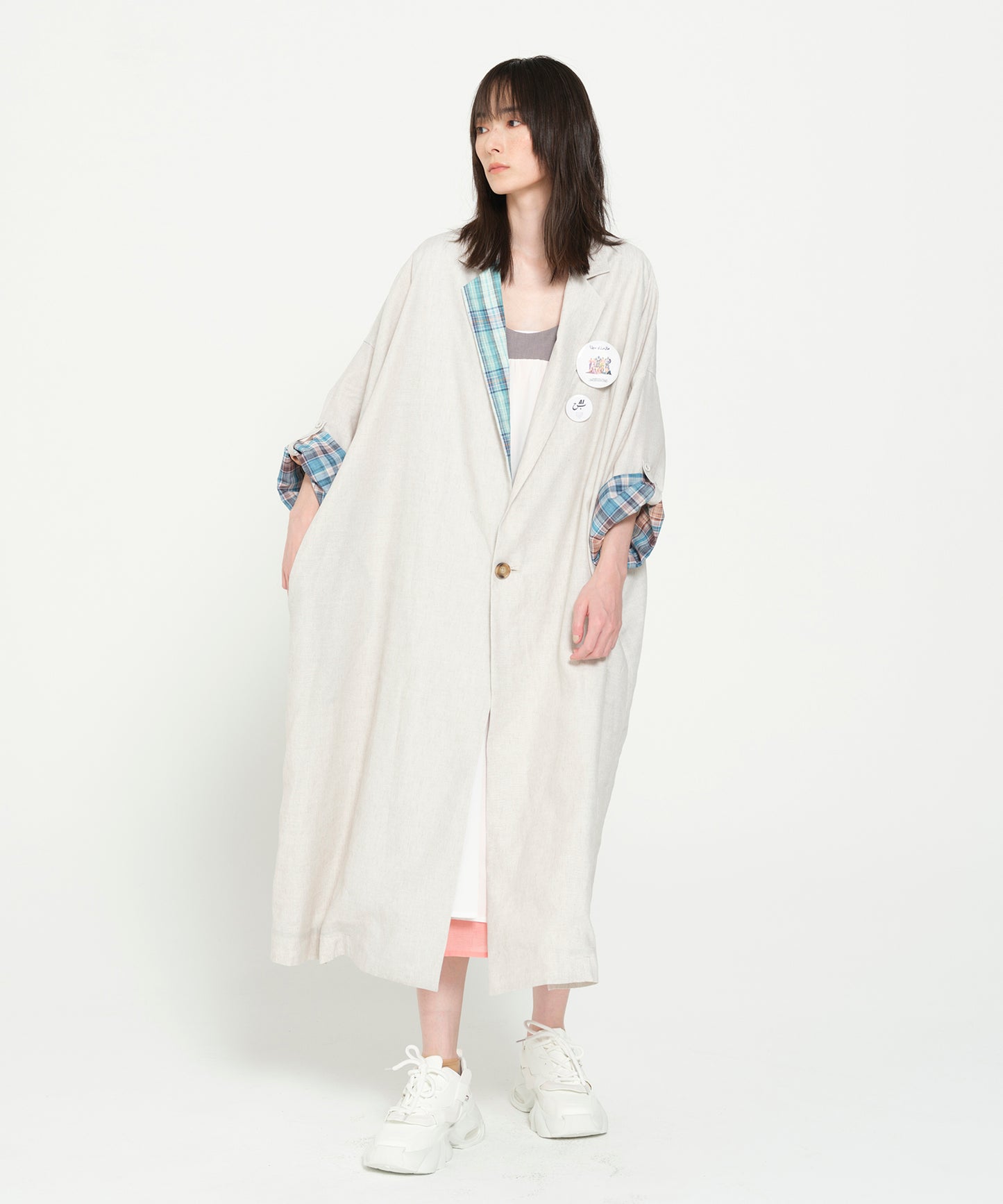 PEDESTRIAN LIGHT COAT