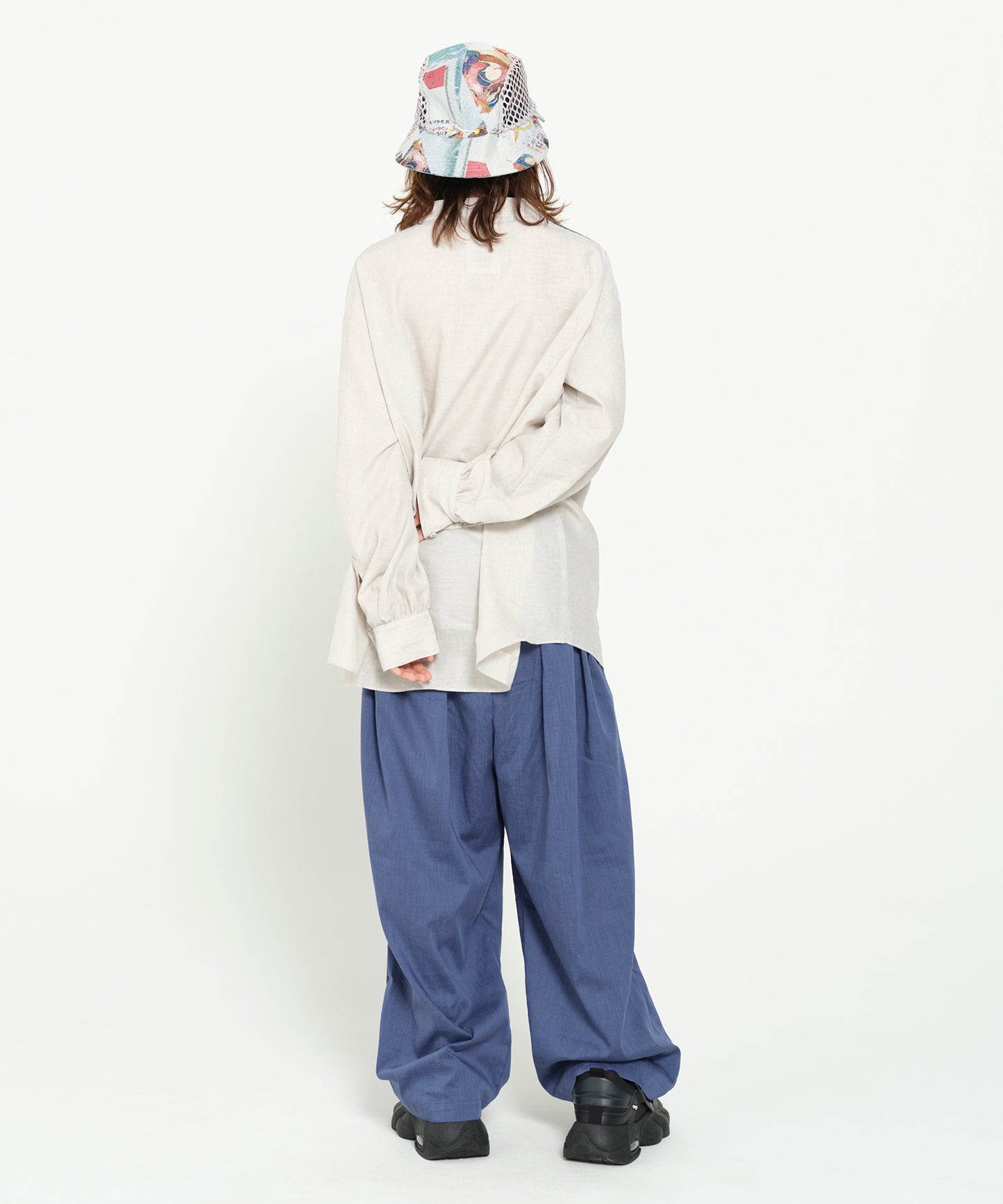 PEDESTRIAN STAND COLLAR SHIRT