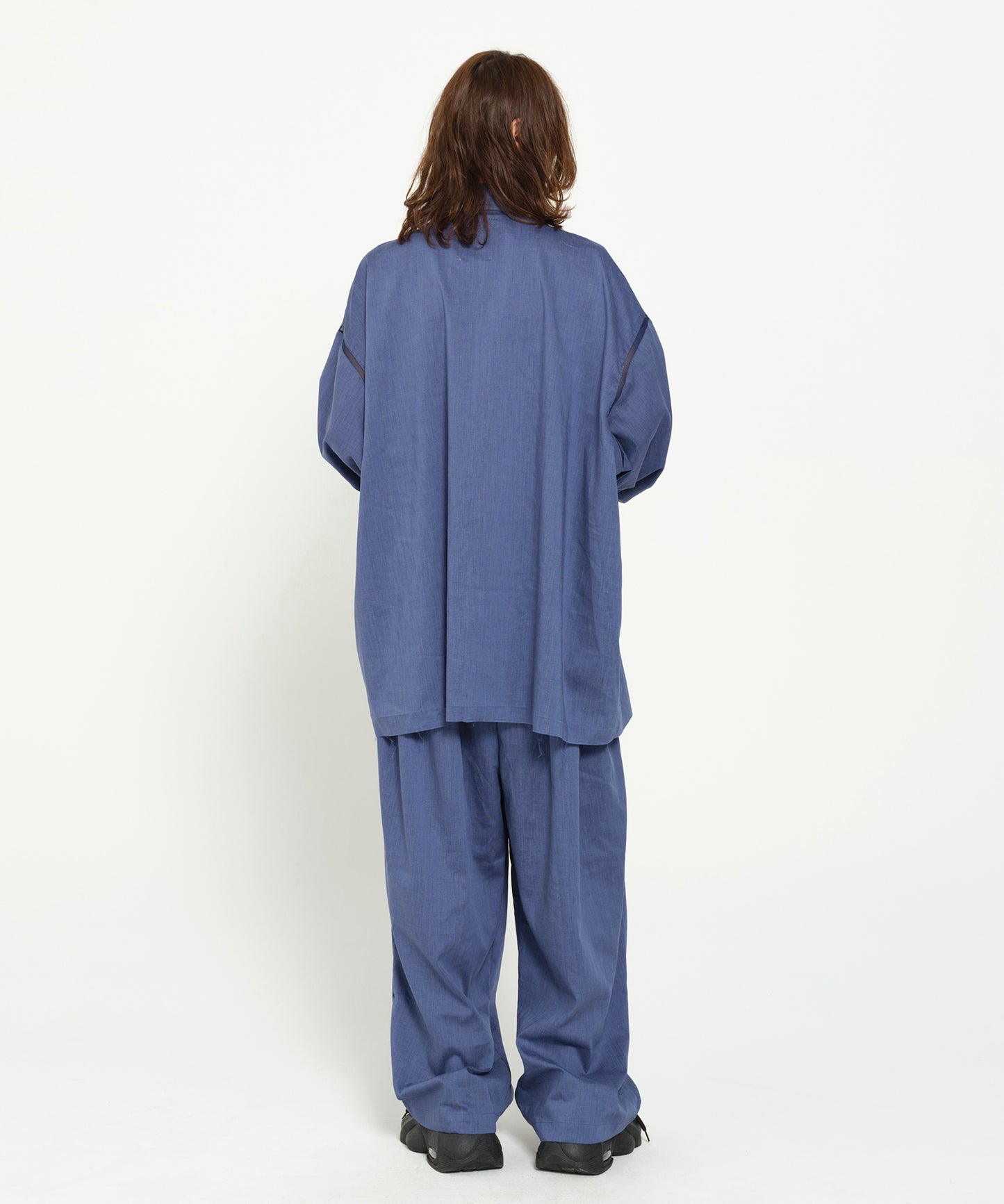 TRIPLE TUCK LINEN PANTS