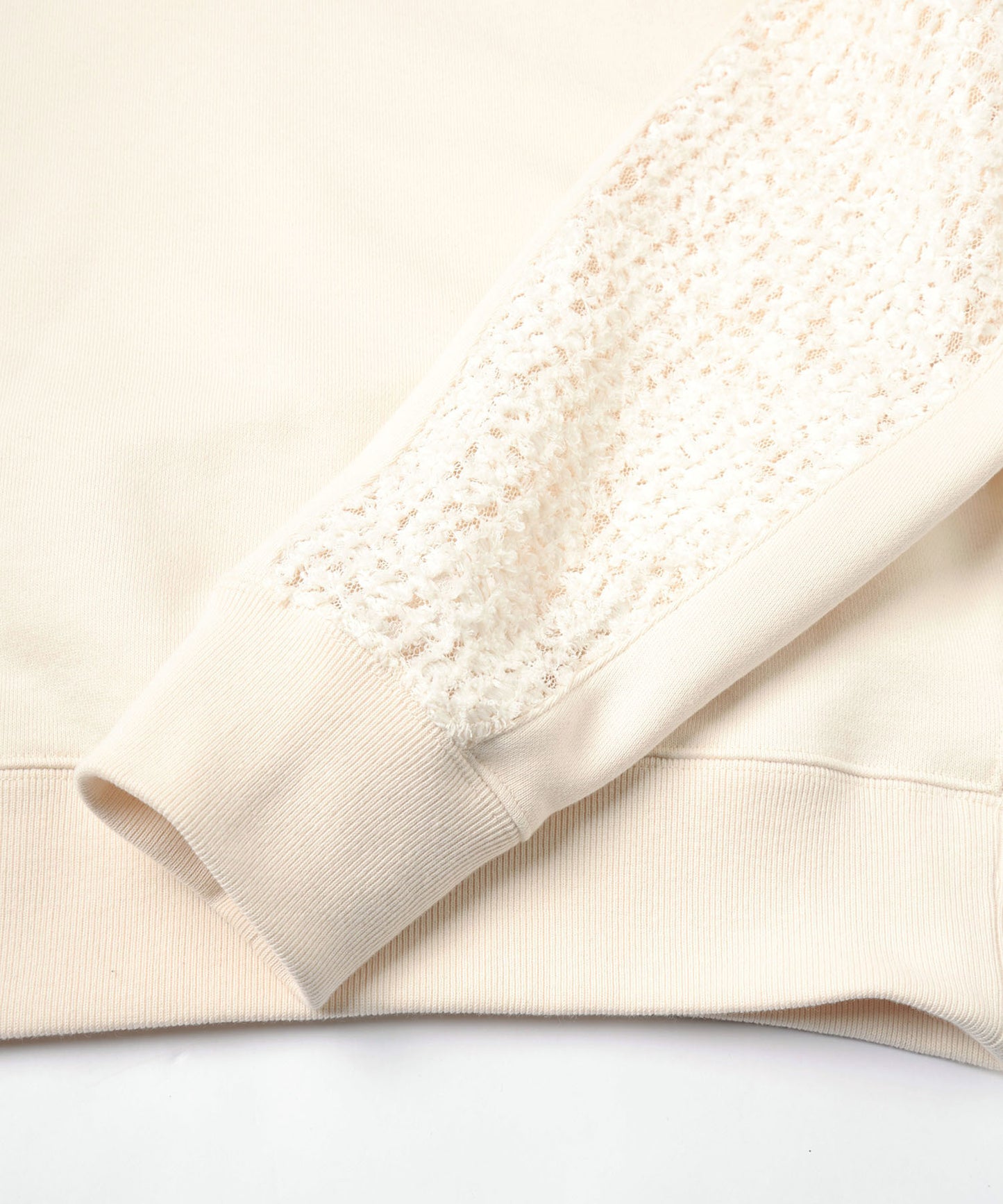FEATHER LACE SWEAT