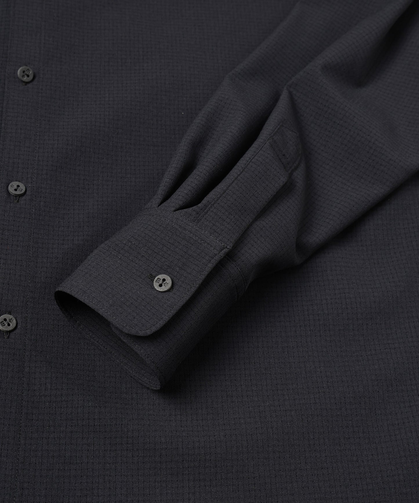 NEGATIVE SPACE COLLAR SHIRT 【納期5月下旬】