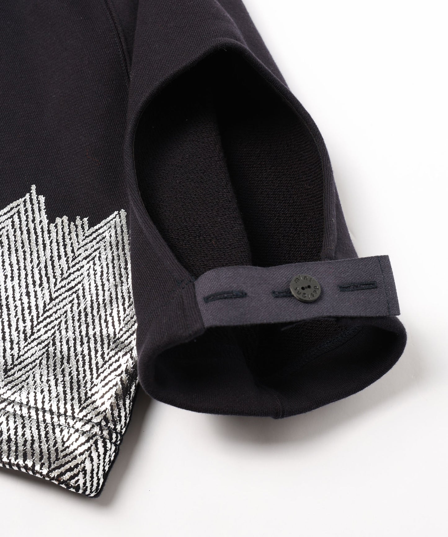 HERINGBORN FOIL SWEAT 【納期5月下旬】