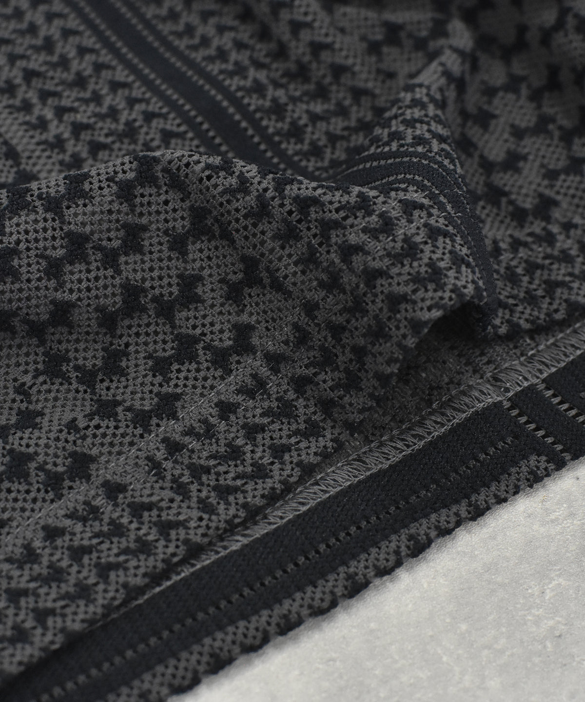 SHEMAGH LACE PULLOVER