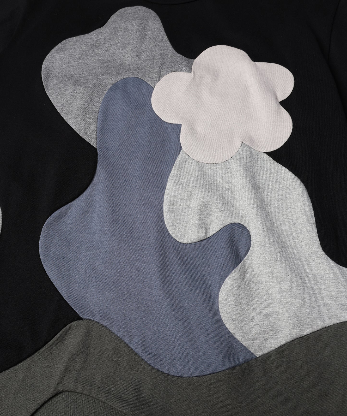 FLOWER PATTERN T-SHIRT