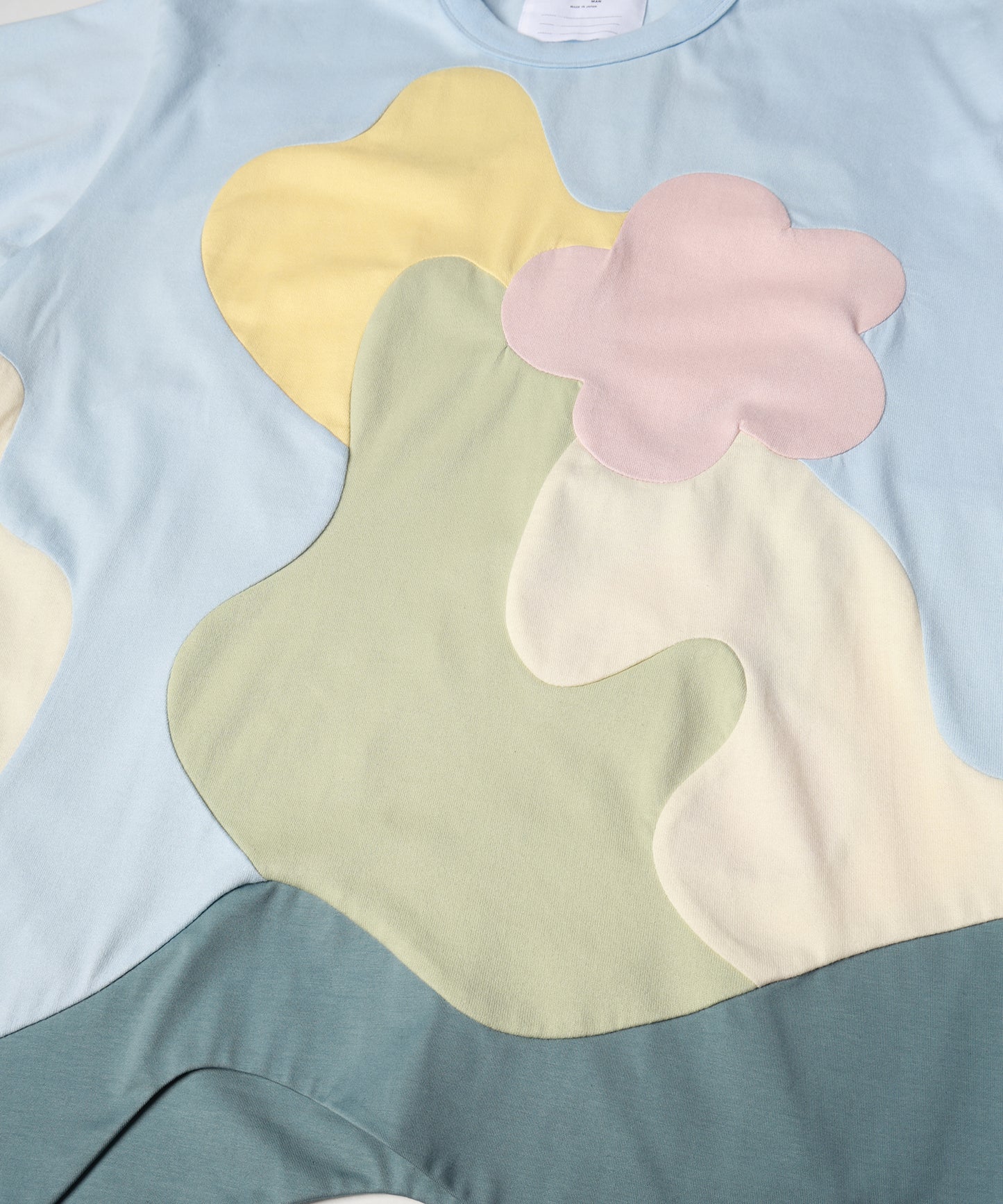 FLOWER PATTERN T-SHIRT