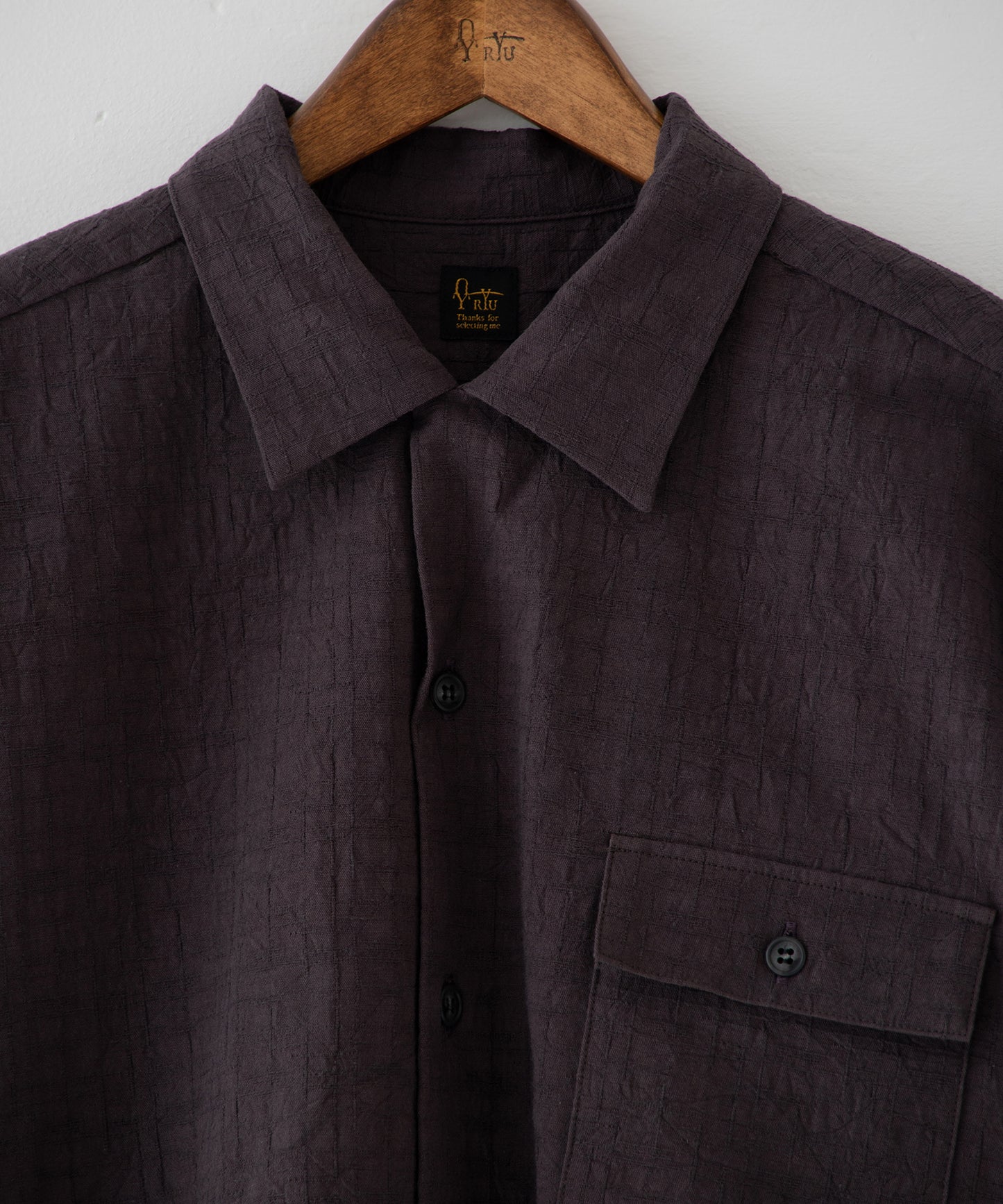 wrinkled effect open collar shirt