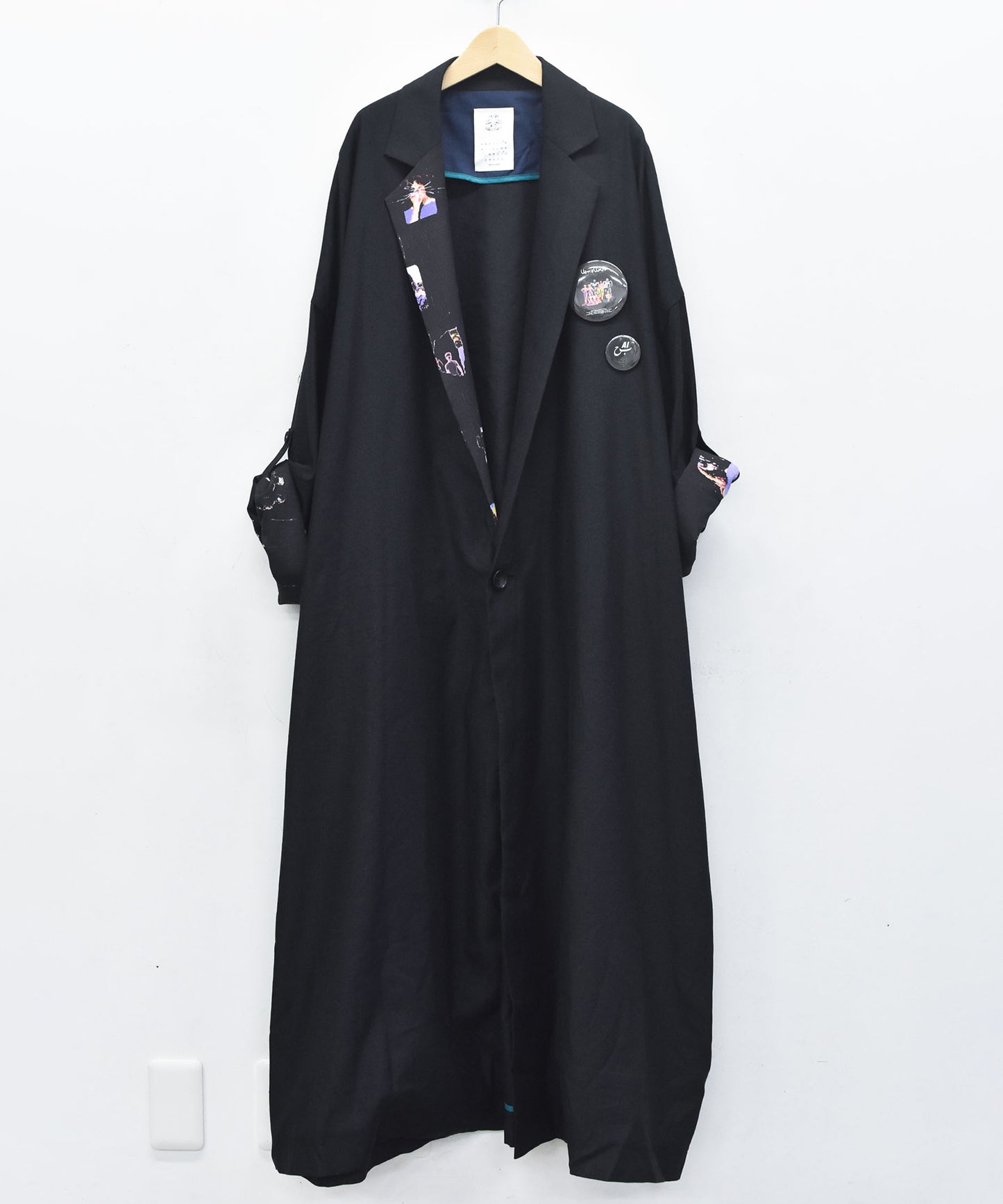 PEDESTRIAN LIGHT COAT