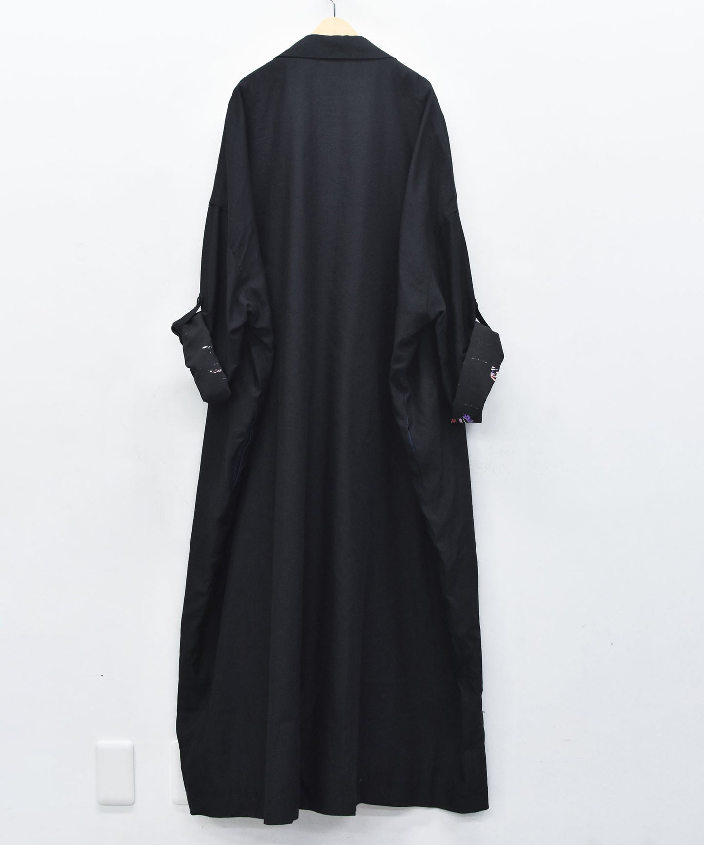 PEDESTRIAN LIGHT COAT