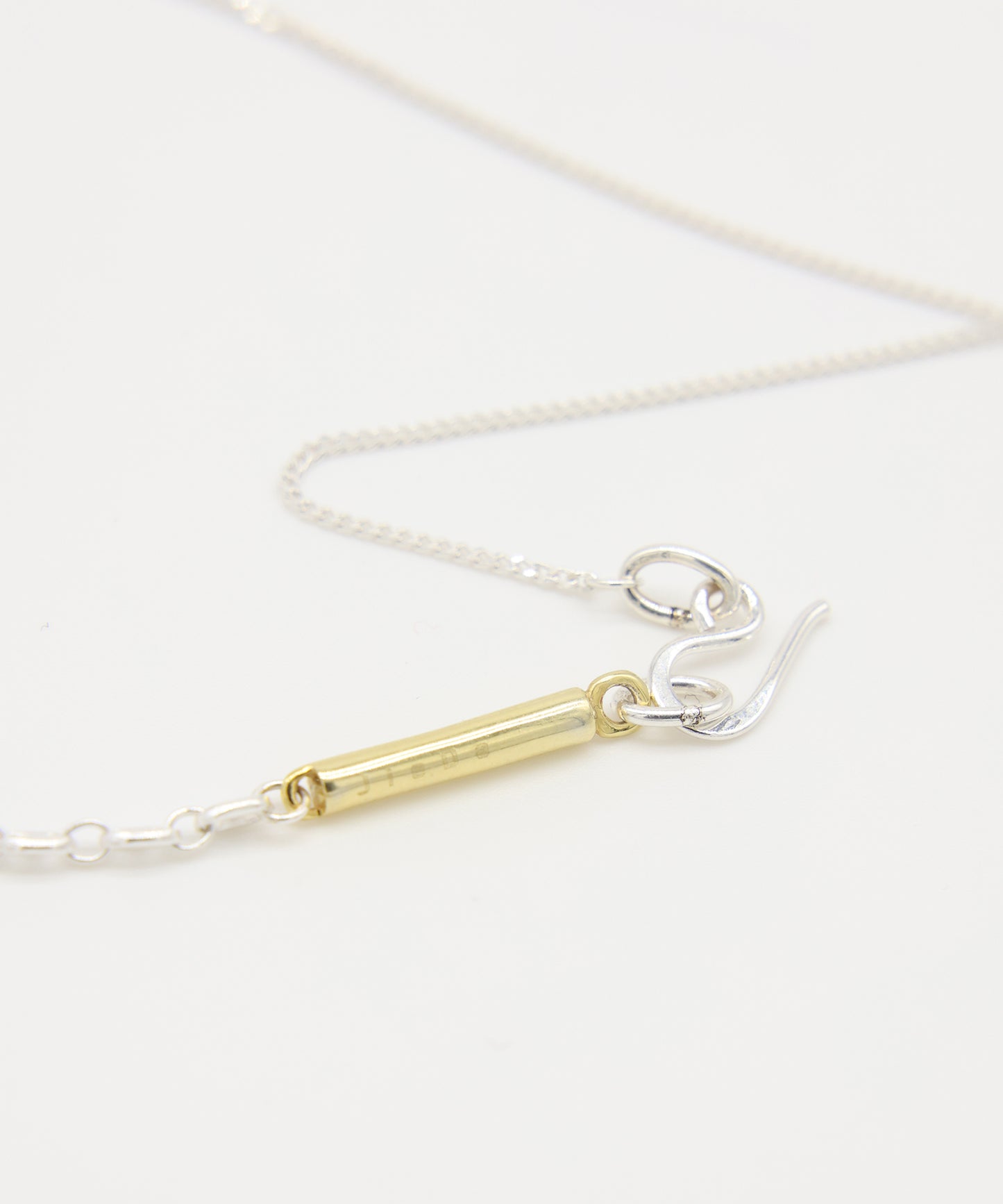 925 SILVER SWITCHING NECKLACE