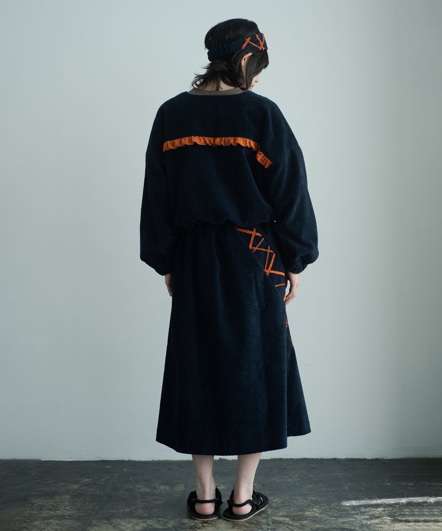 handwork frilled collarless jacket 【納期8月下旬】