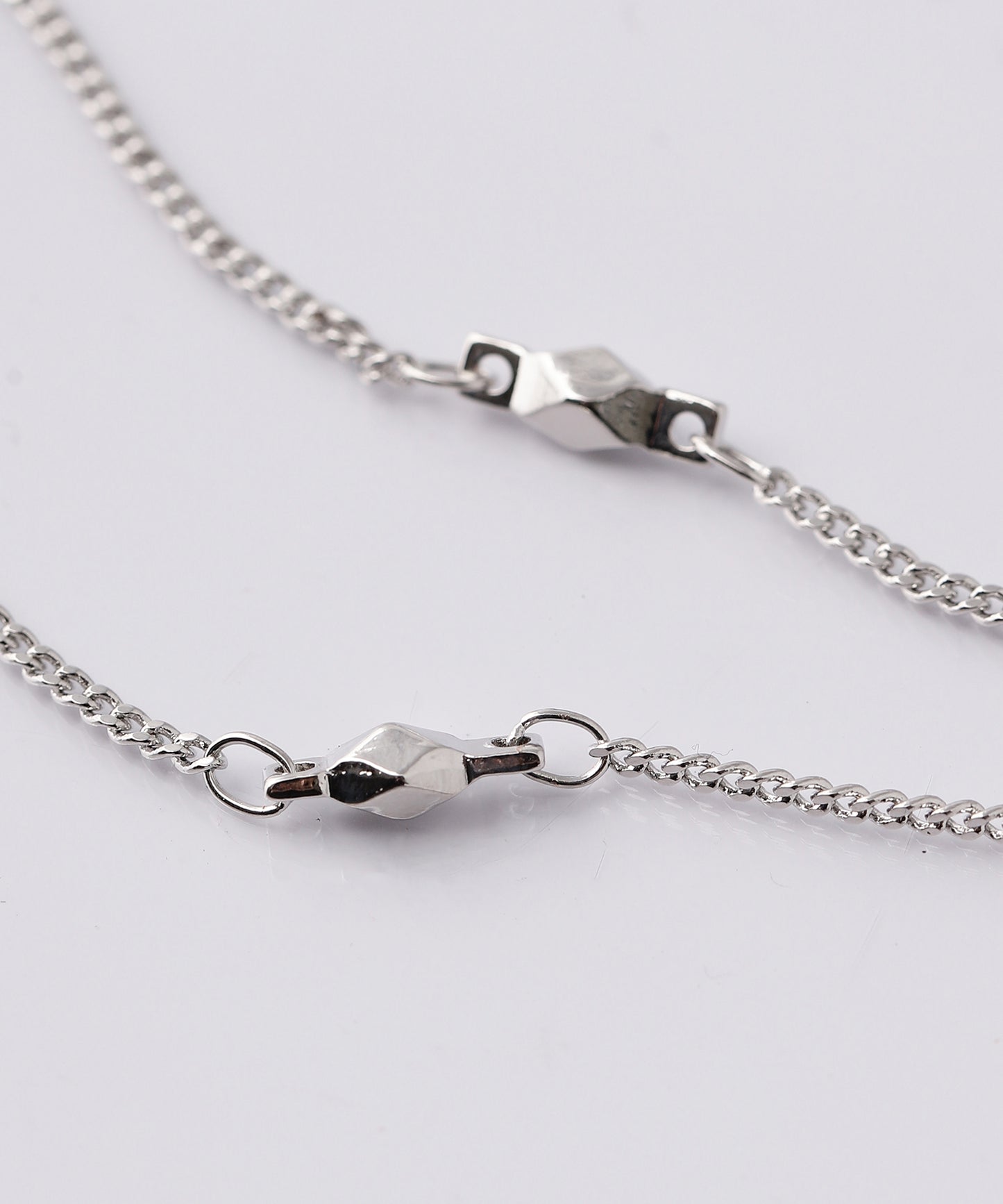 SHORT NECKLACE