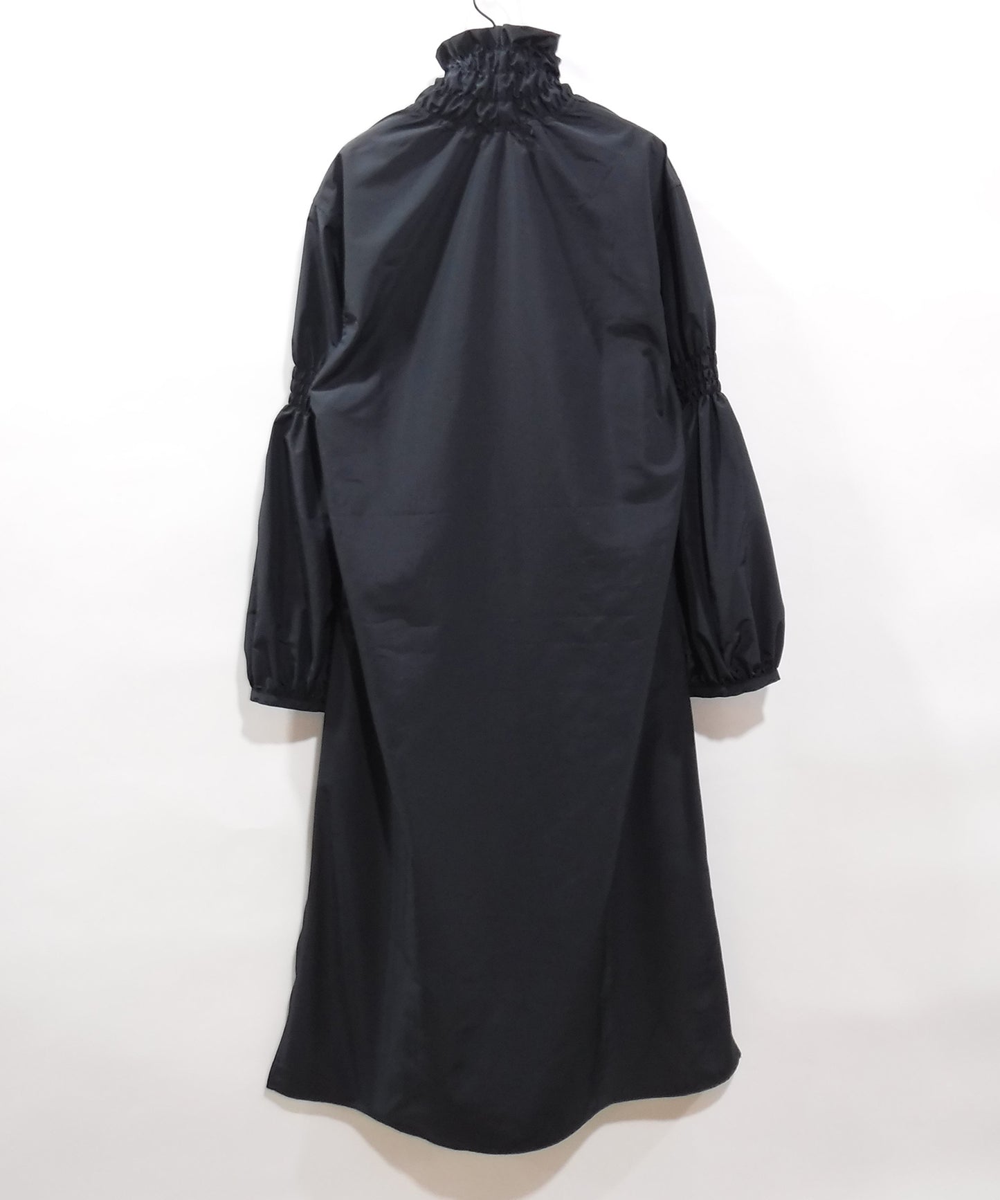 HI-NECK GATHER SHIRT ONE-PIECE