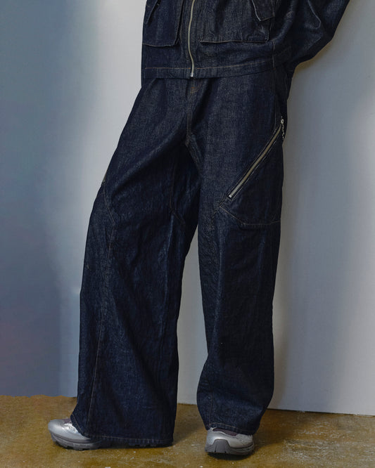 DRAPING OVER DENIM PANTS