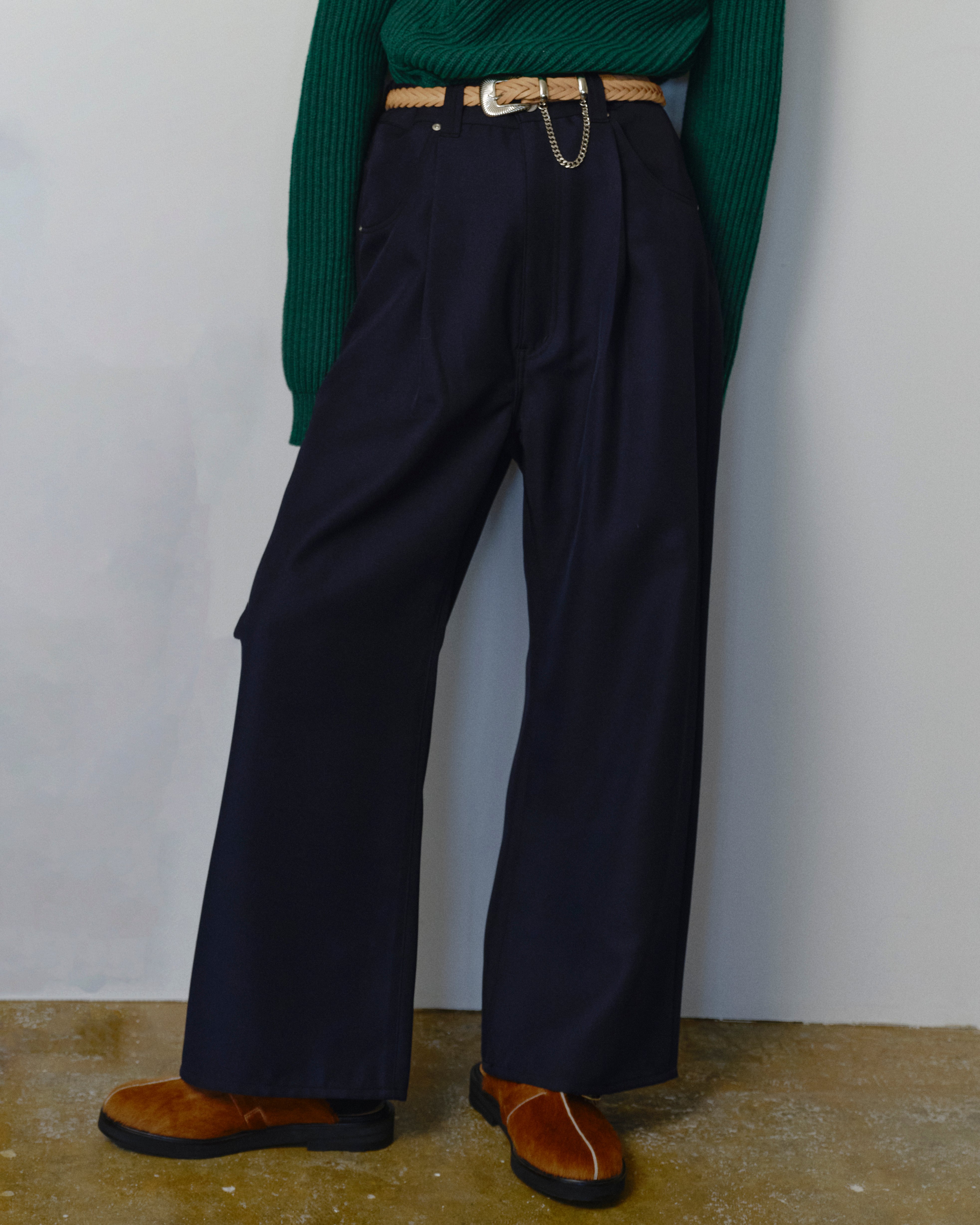 WIDE ONE TUCK STRAIGHT PANTS – ANLIO（アンリオ）