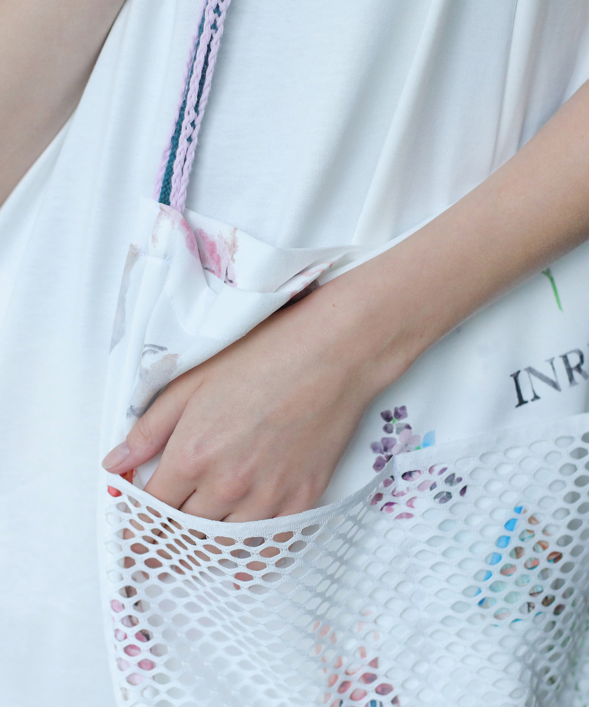 NOSTALGIC SHOULDER BAG