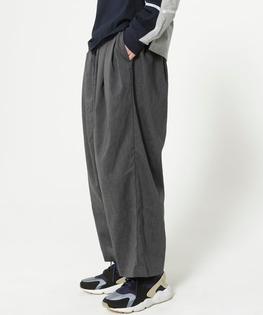 TRIPLE TUCK LINEN PANTS
