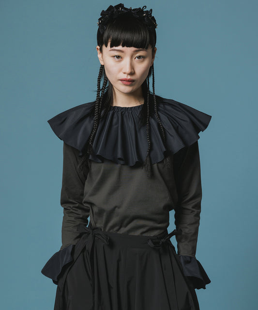 OVER COLLAR L/S TOP