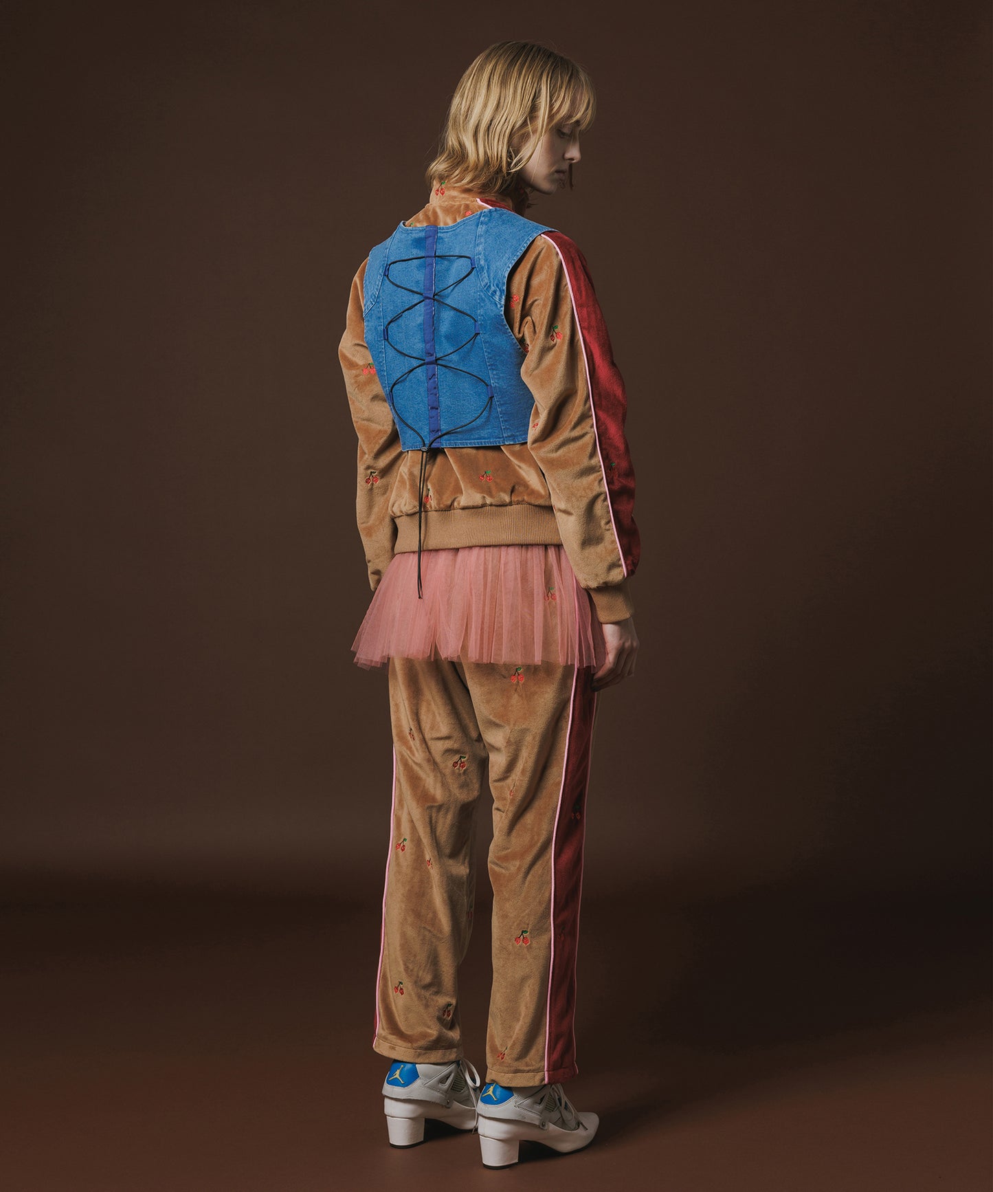 EMBROIDERY VELOUR TRACK JKT