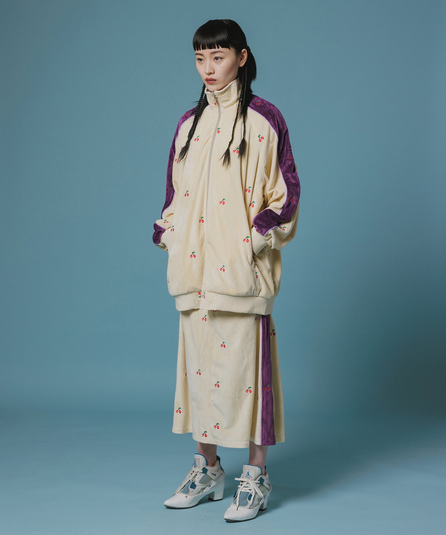 EMBROIDERY VELOUR TRACK JKT