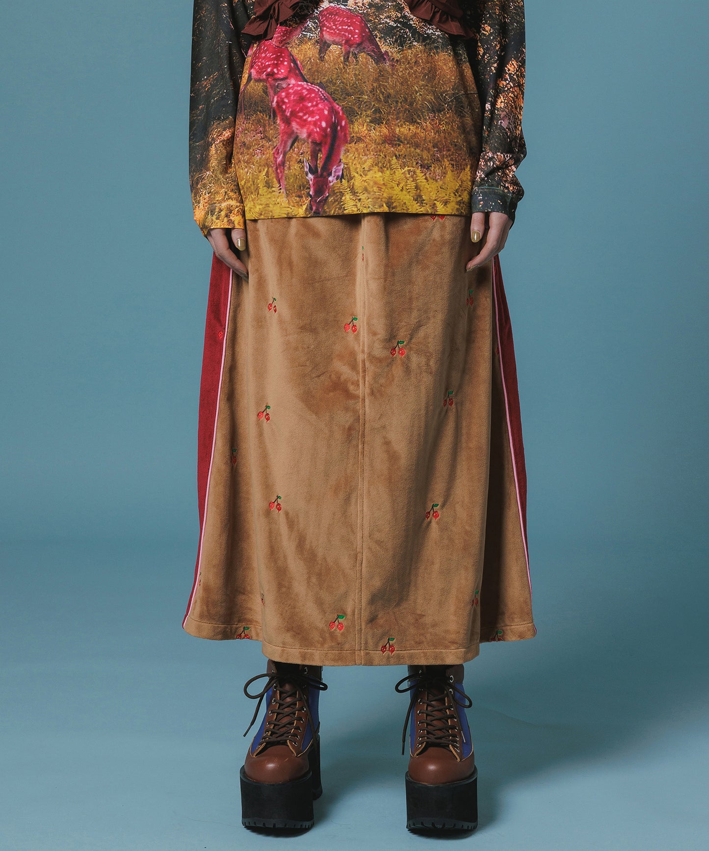 EMBROIDERY VELOUR TRACK SKIRT