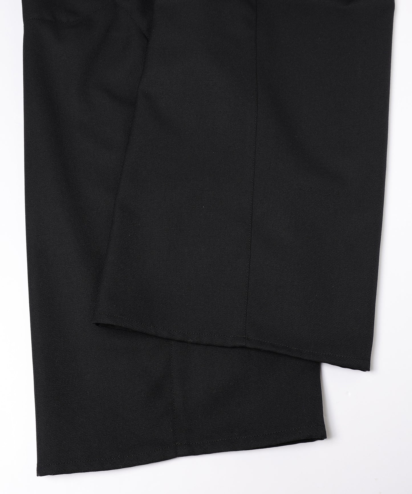 DRAPING OVER SLACKS