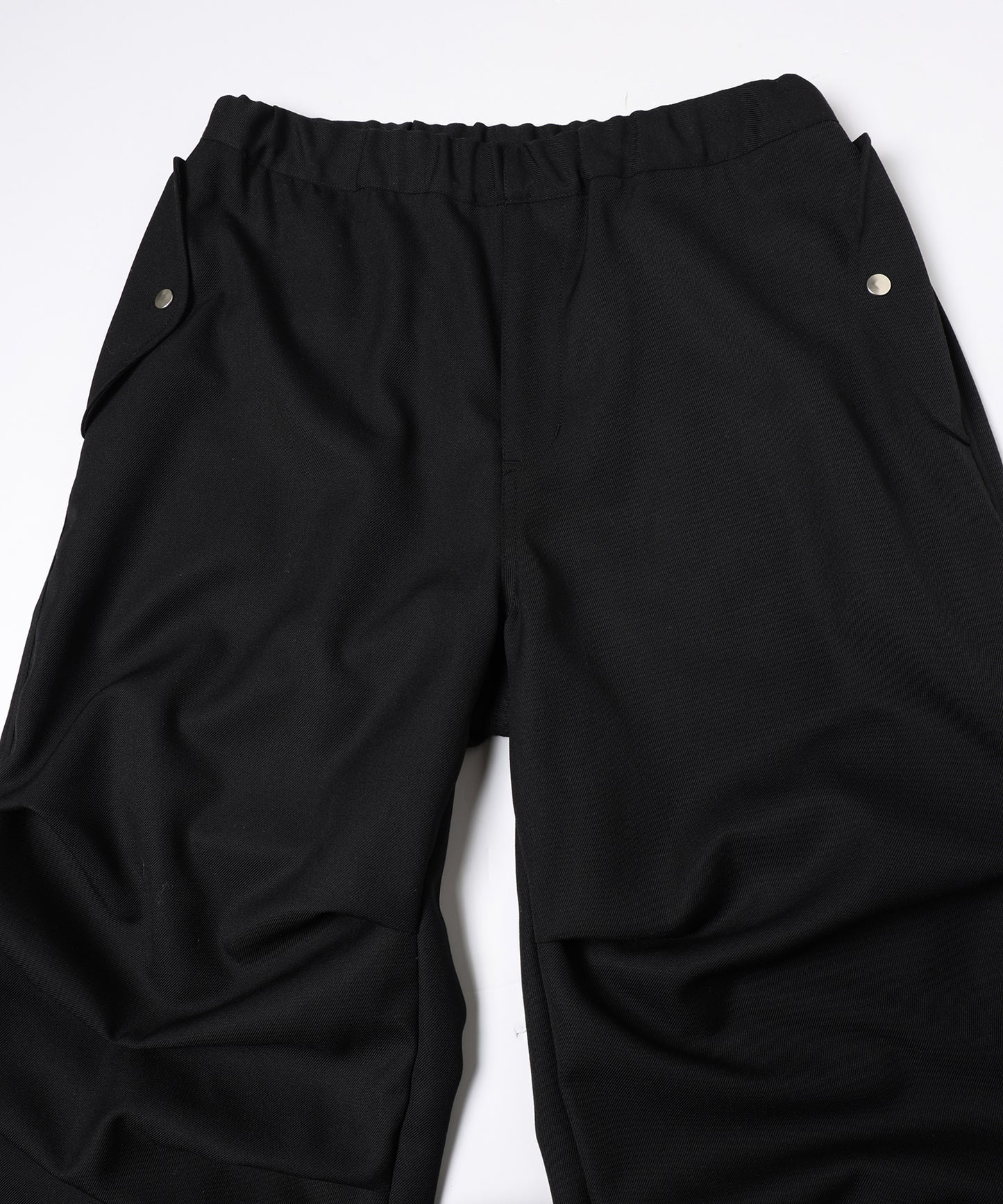 LOOSE PARACHUTE PANTS