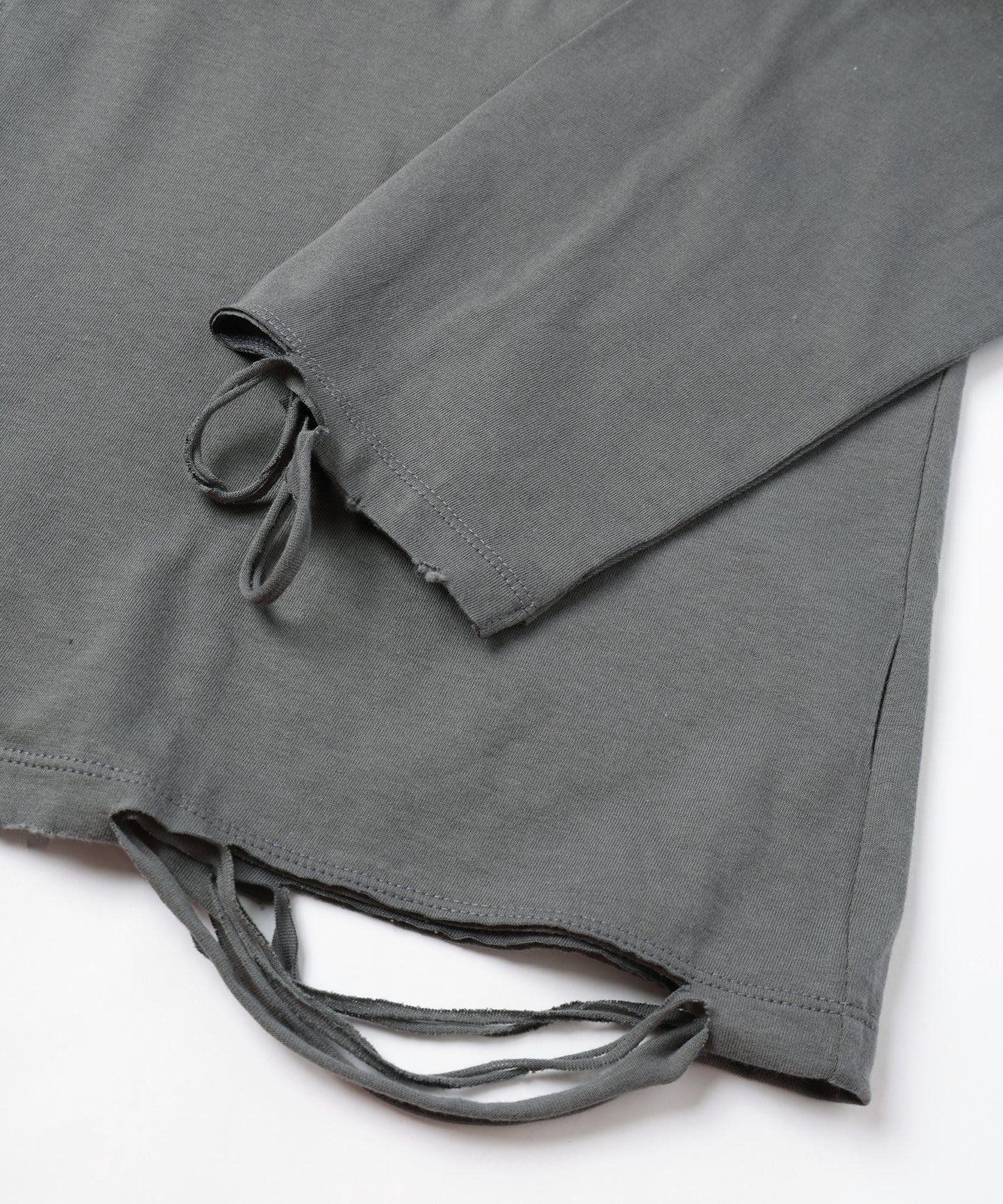 HALF LENGTH LONG SLEEVE TEE