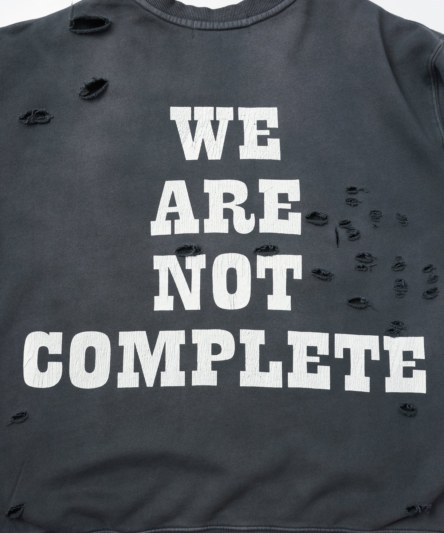 PEANUTSxDISCOVERED DAMAGE PIGMENT DYED SWEAT