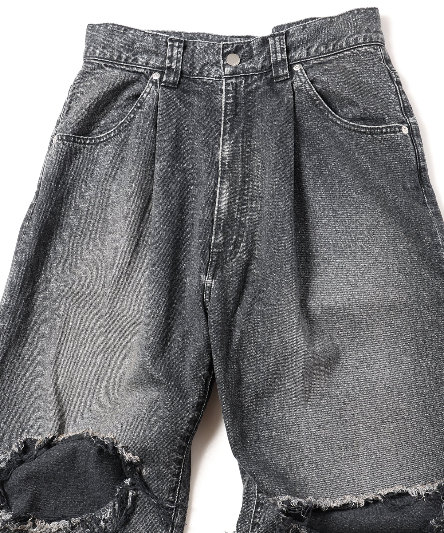 DAMAGE ONE TUCK WIDE STRAIGHT DENIM