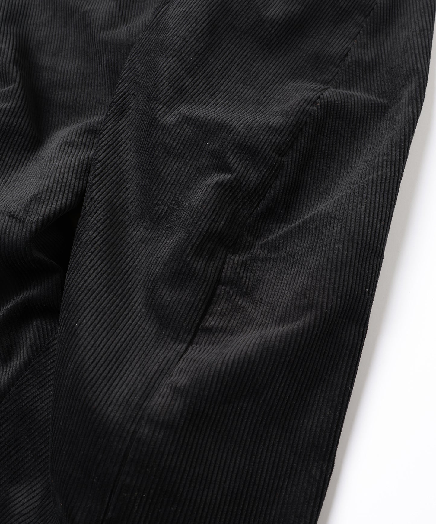 3D CUTTING CODYROY PANTS