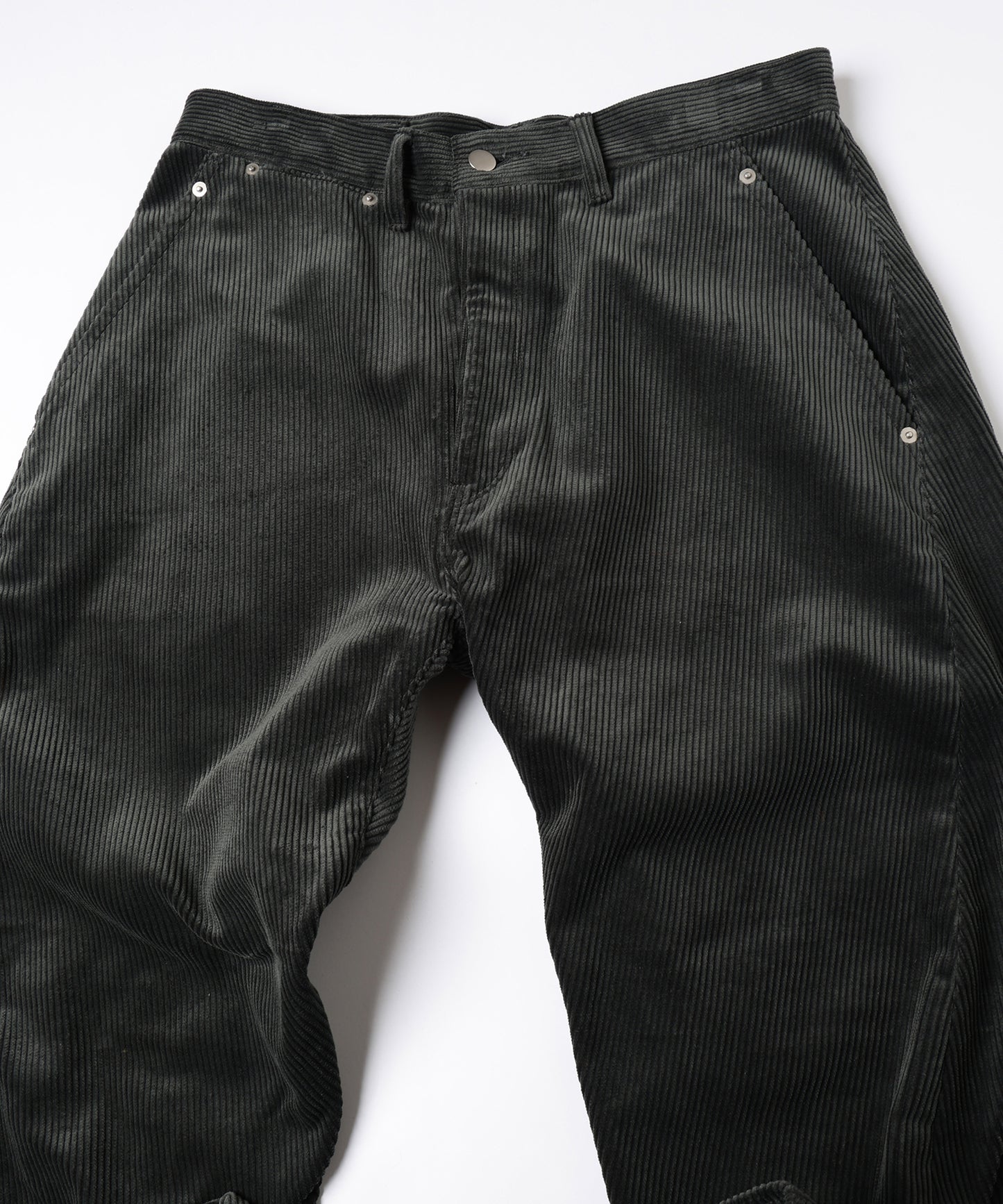 3D CUTTING CODYROY PANTS