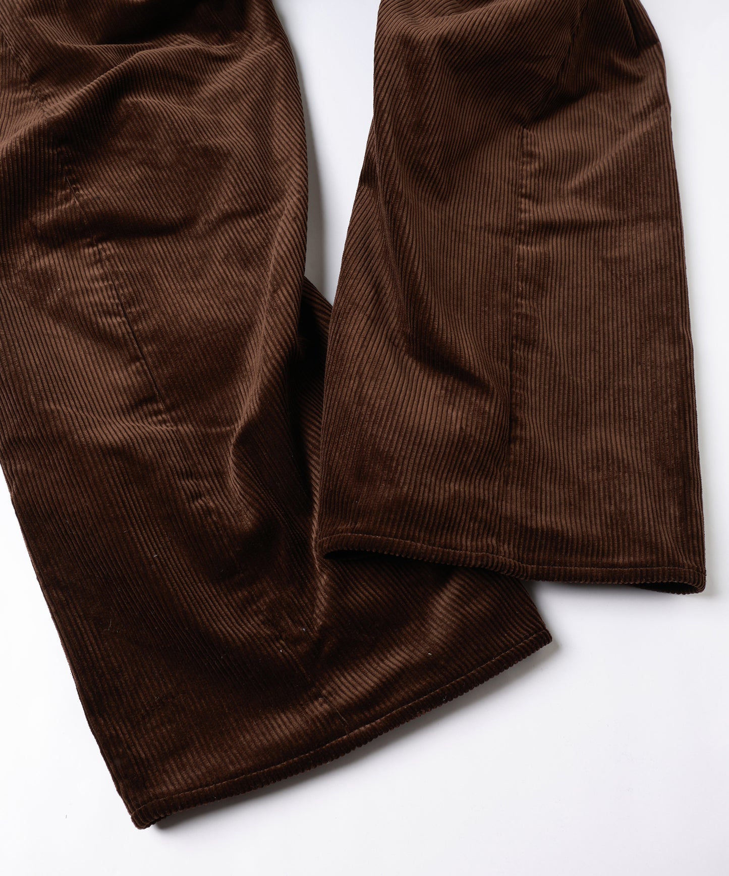 3D CUTTING CODYROY PANTS