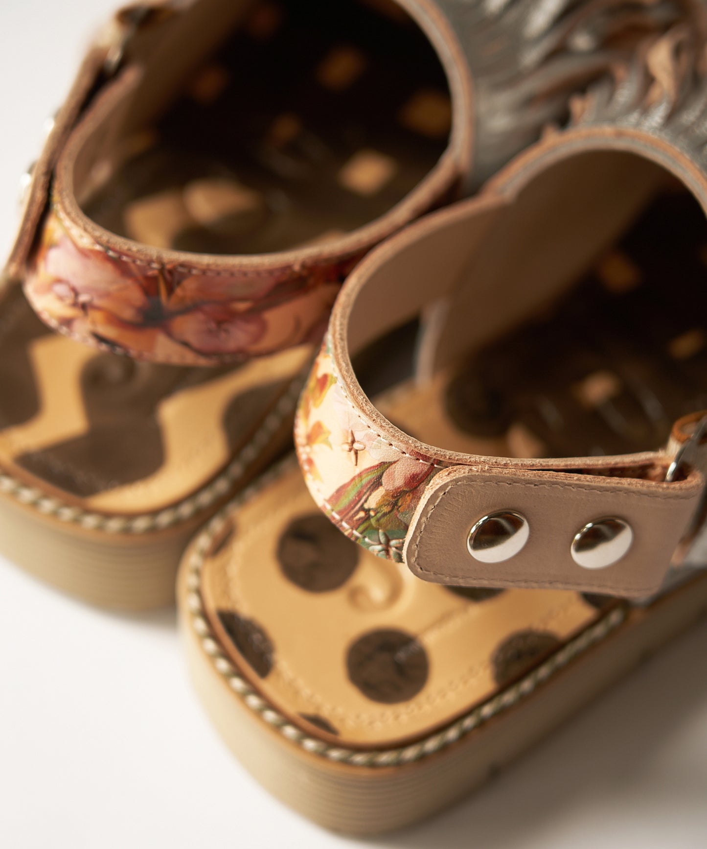 あなたのくせっ毛サンダル_Beige×Beige sole