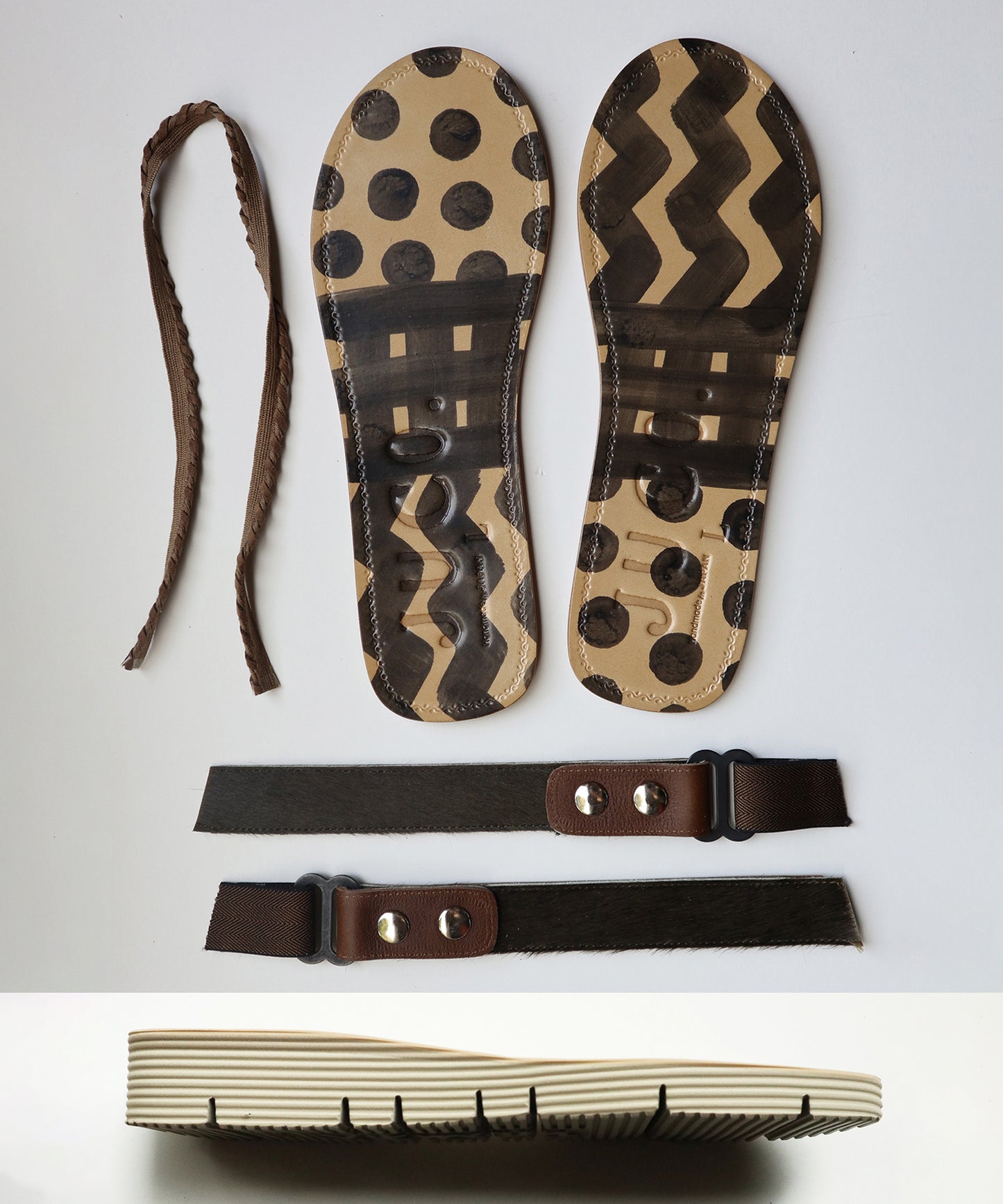 あなたのくせっ毛サンダル_Khaki×Beige sole