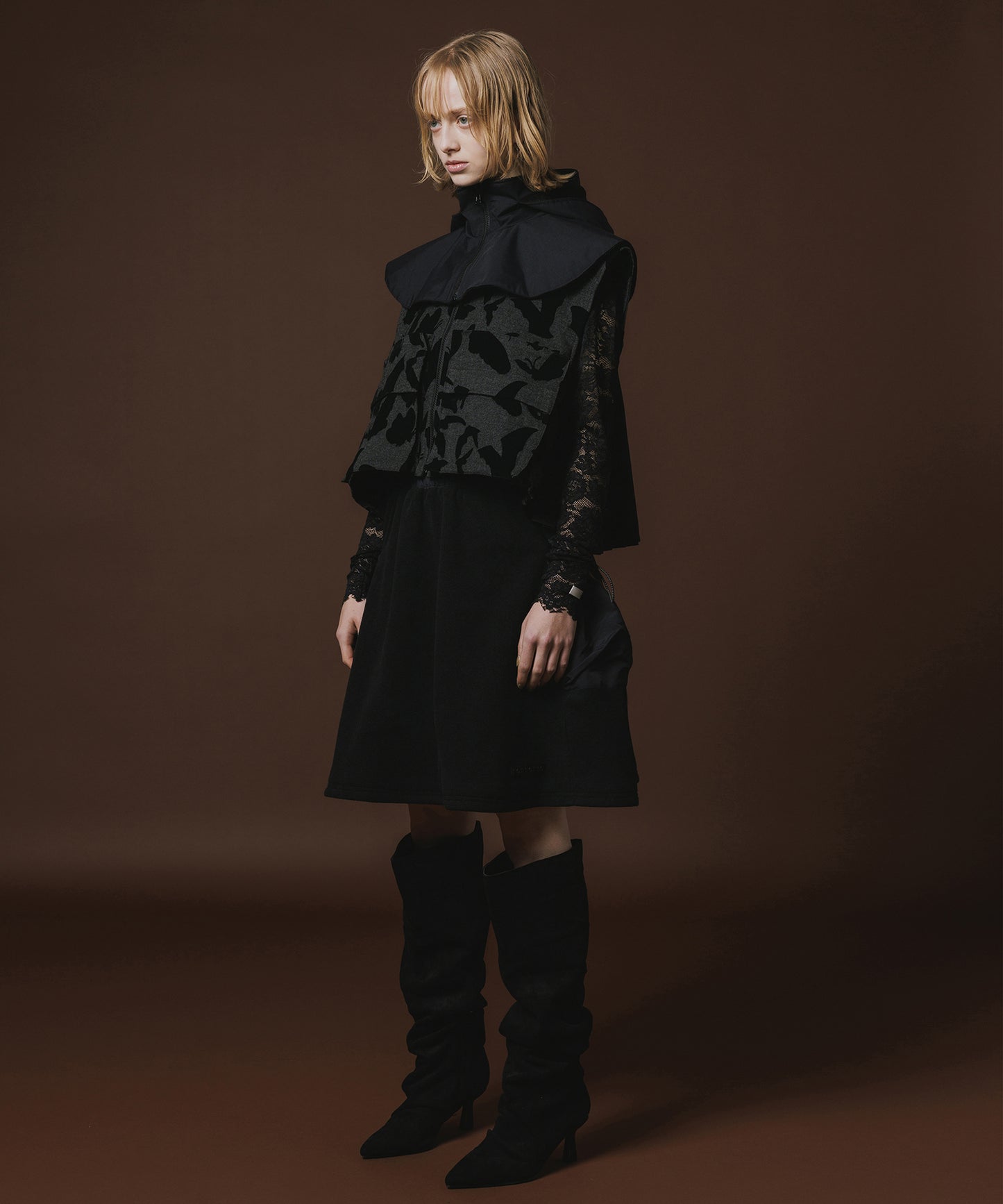 BACK PLEATS FLOCKY VEST