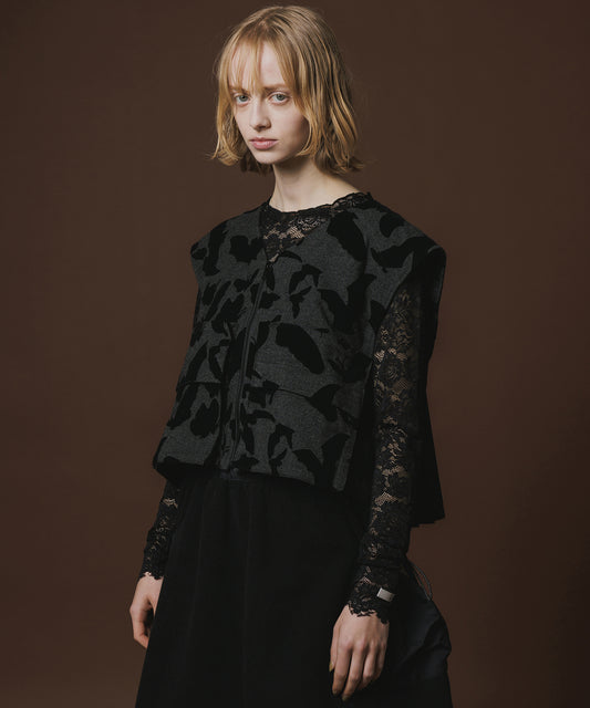 BACK PLEATS FLOCKY VEST