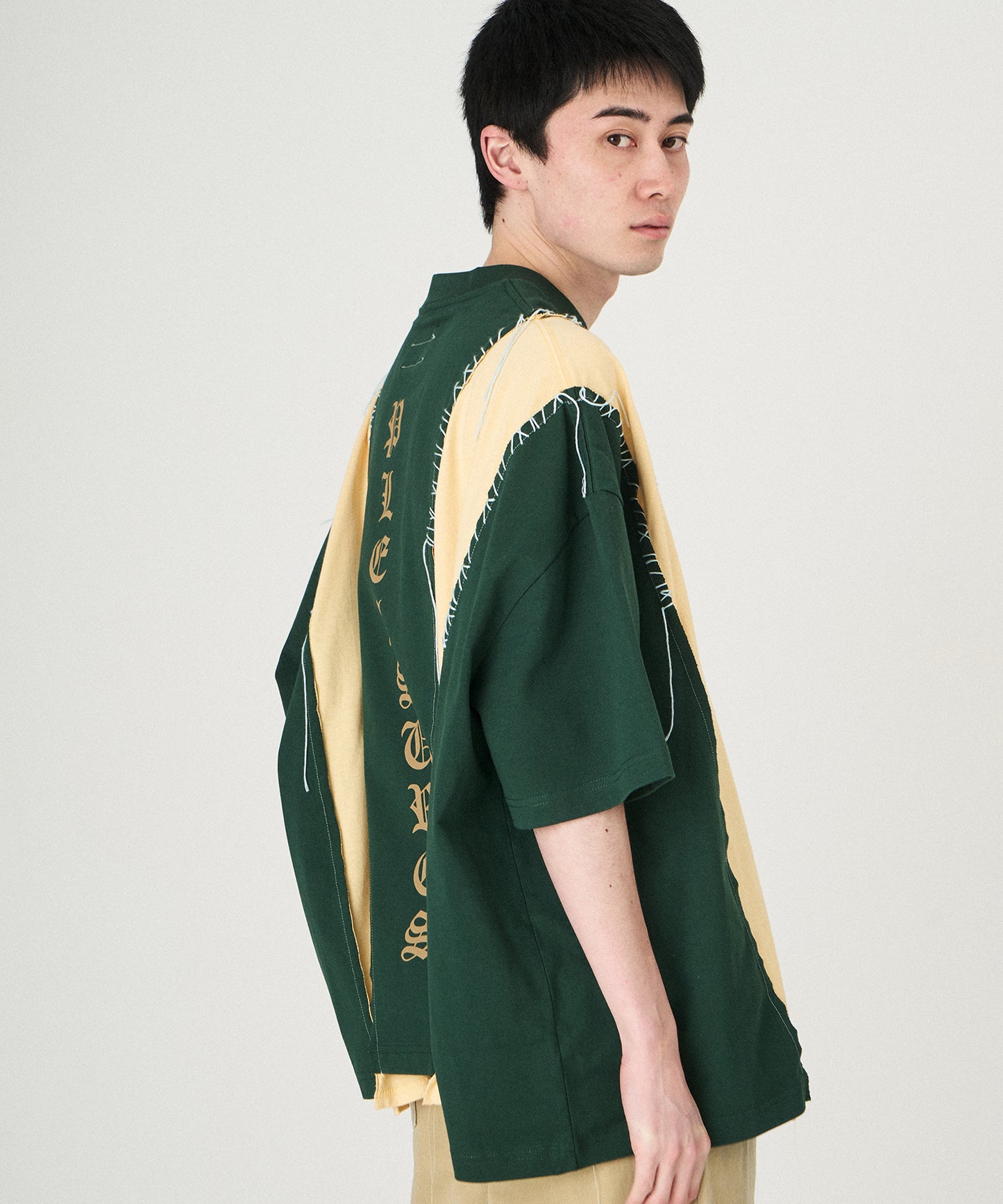 PLEASURES x DISCOVERED DOCKING WIDE TEE