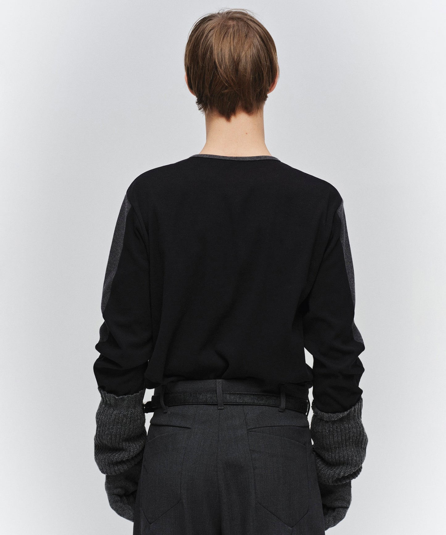 SWITCHING HENRY NECK L/S
